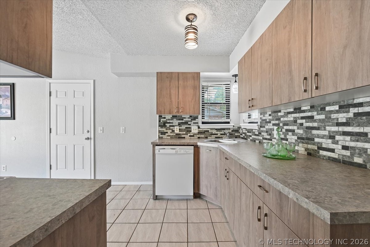 2601 S Redbud Avenue Broken Arrow OK 74012