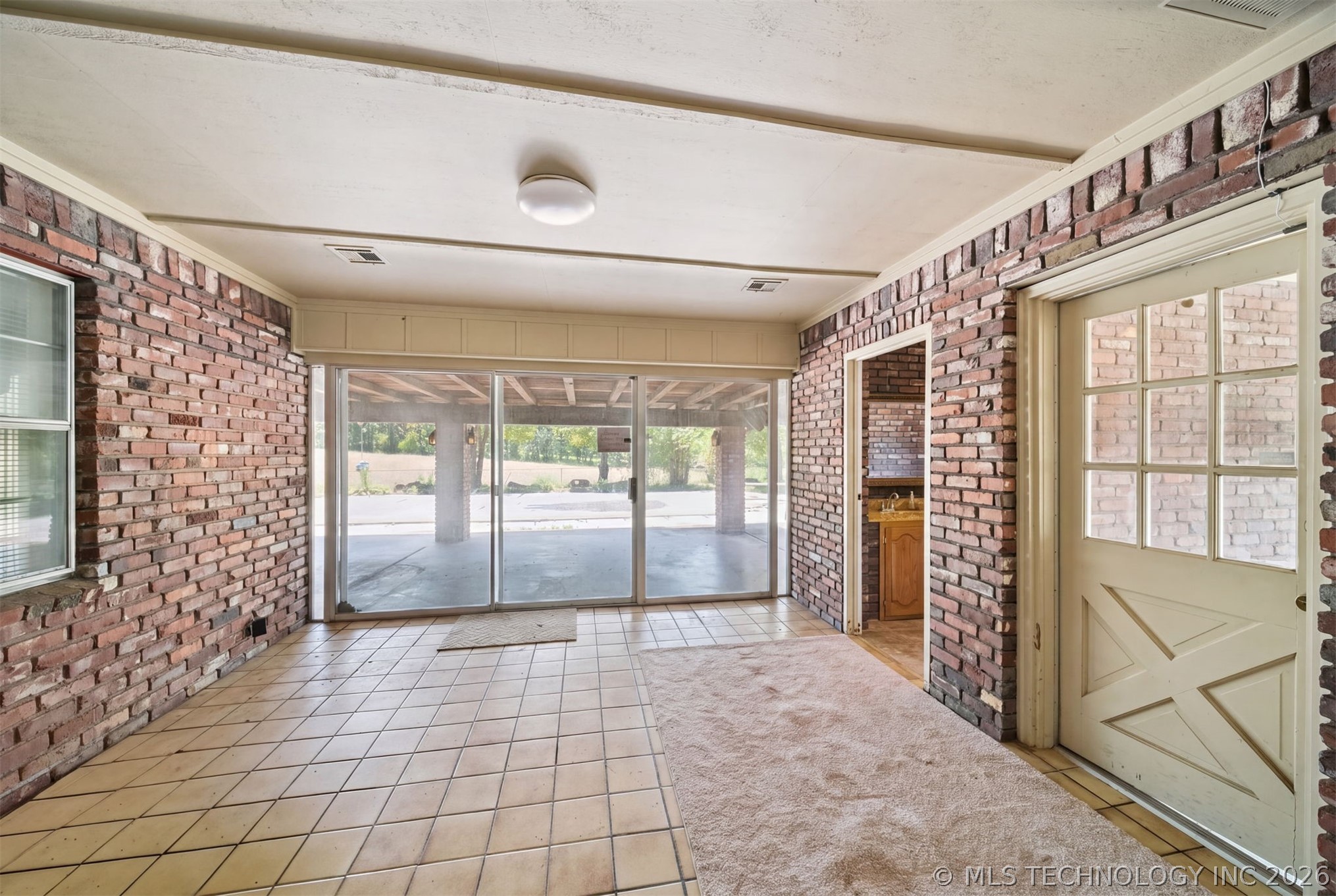 18104 S 4200 Road Claremore OK 74017