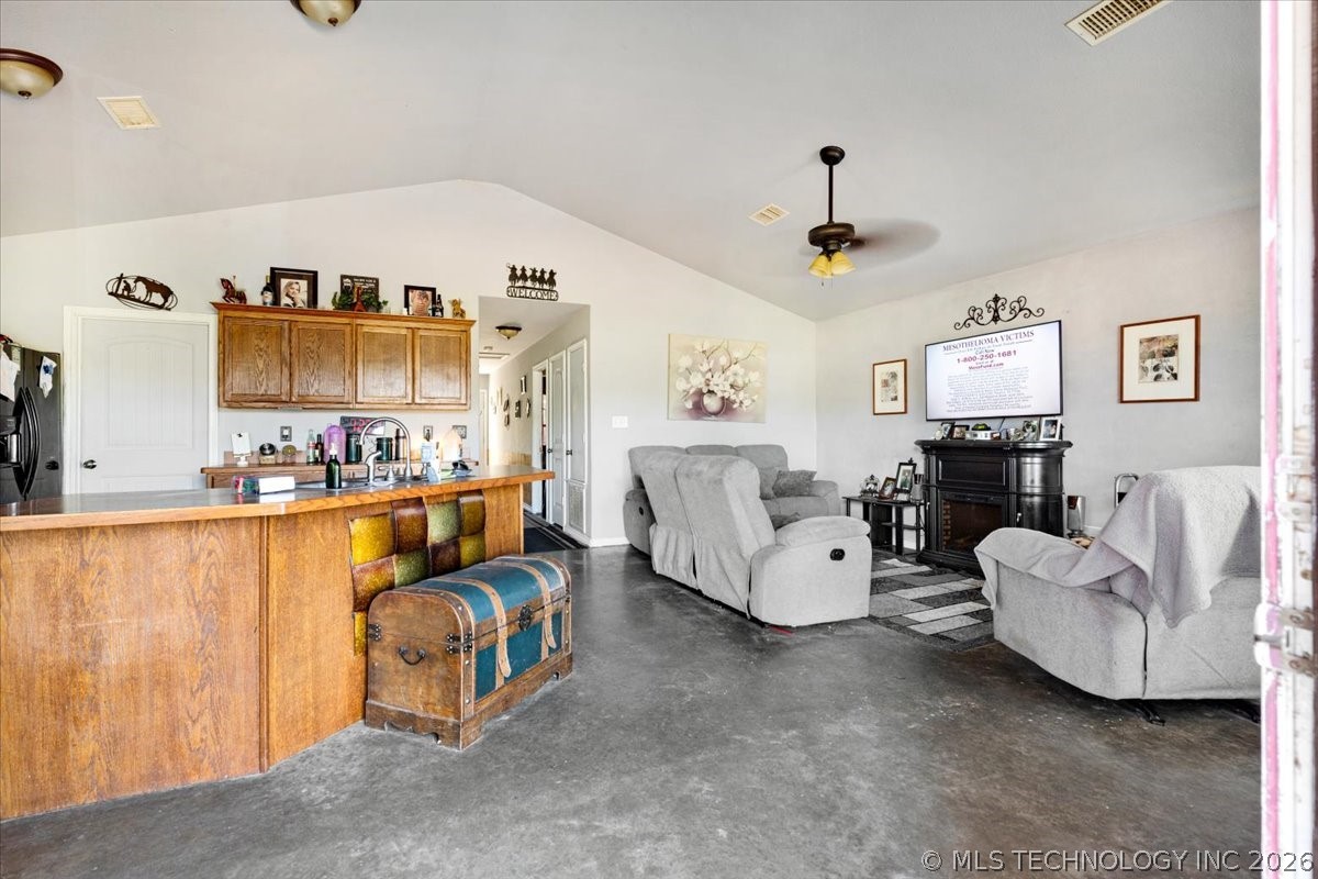 2576 Winnett Road Colbert OK 74733