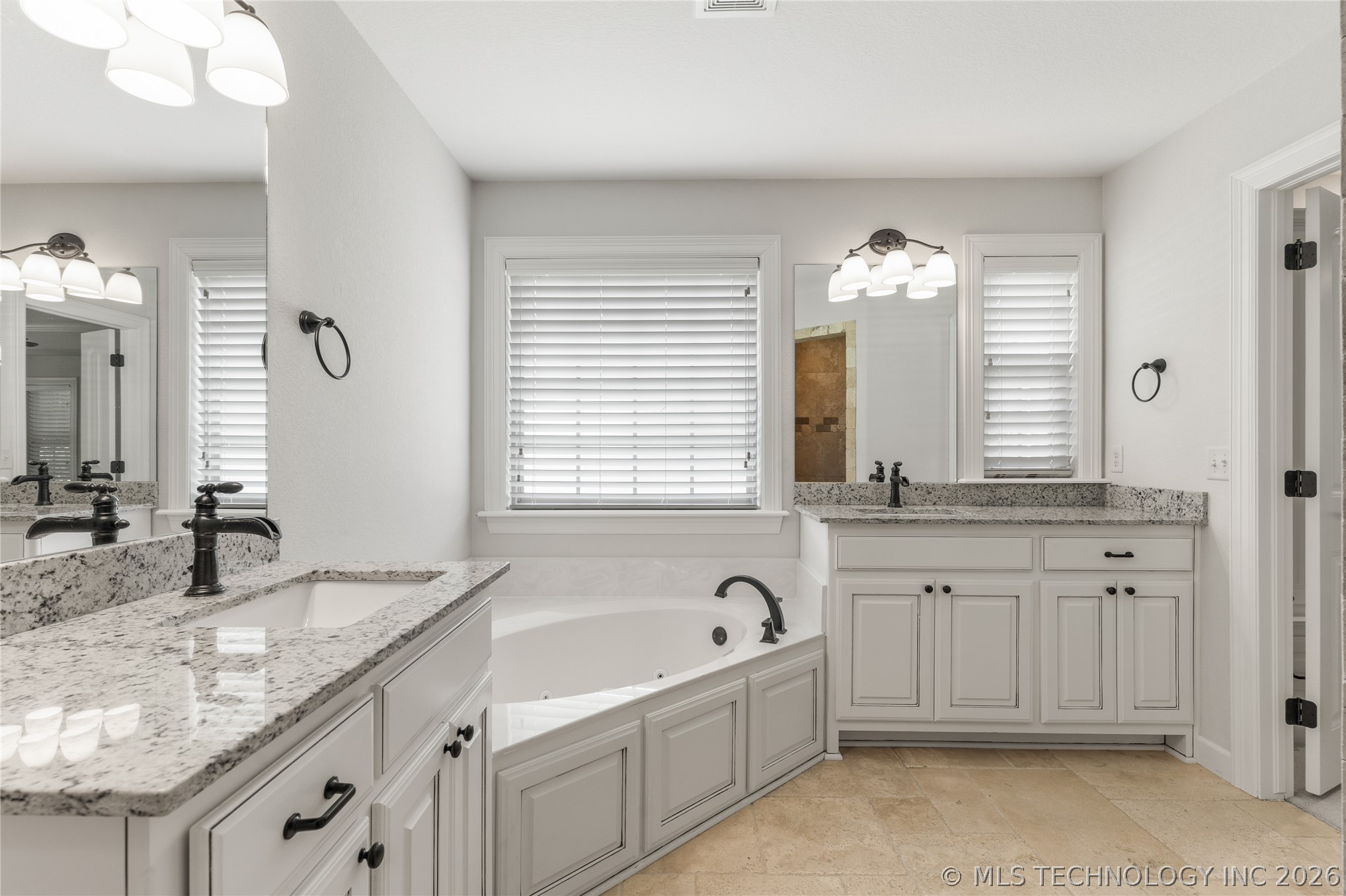 423 N Forest Ridge Boulevard Broken Arrow OK 74014