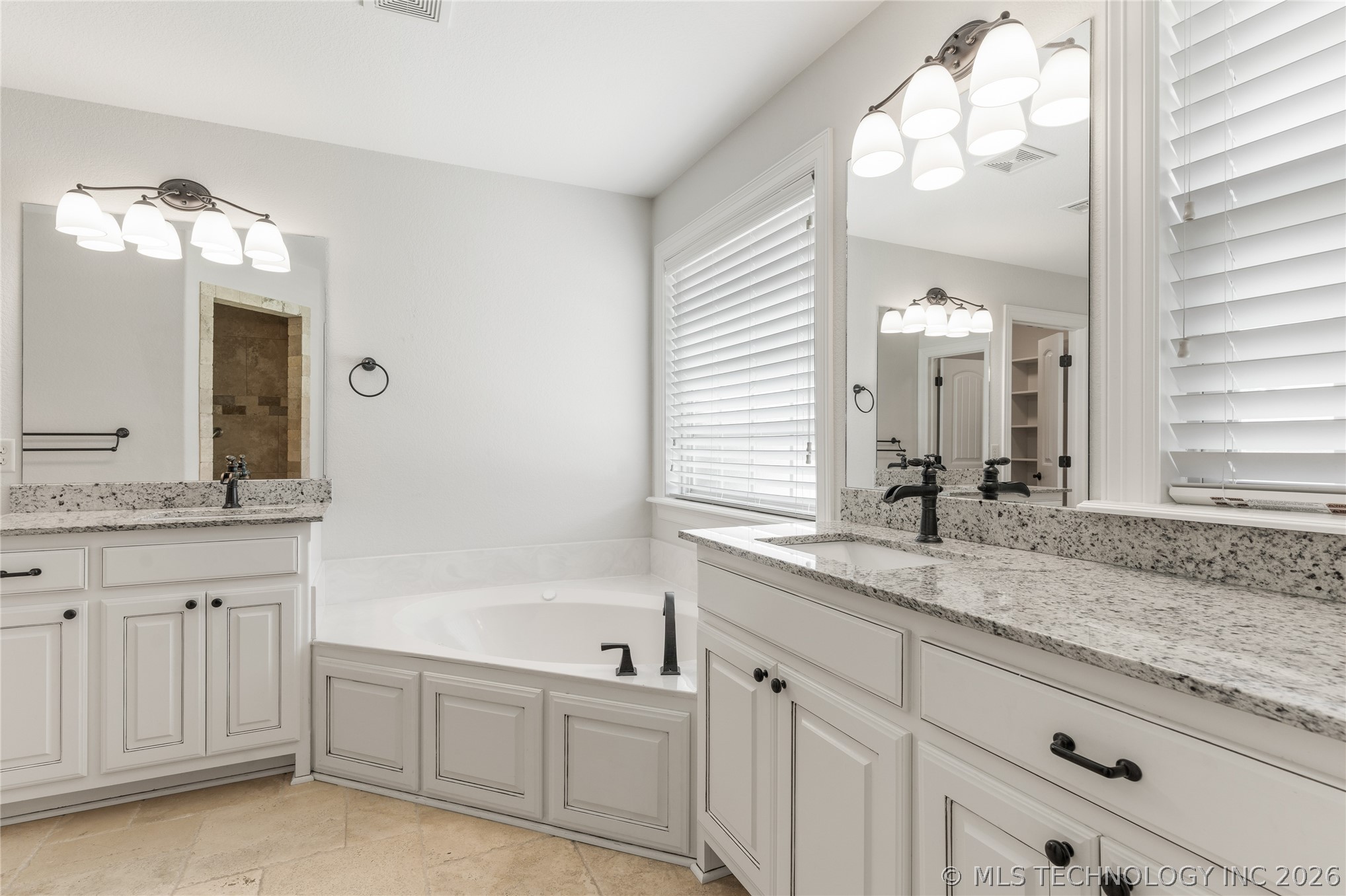 423 N Forest Ridge Boulevard Broken Arrow OK 74014