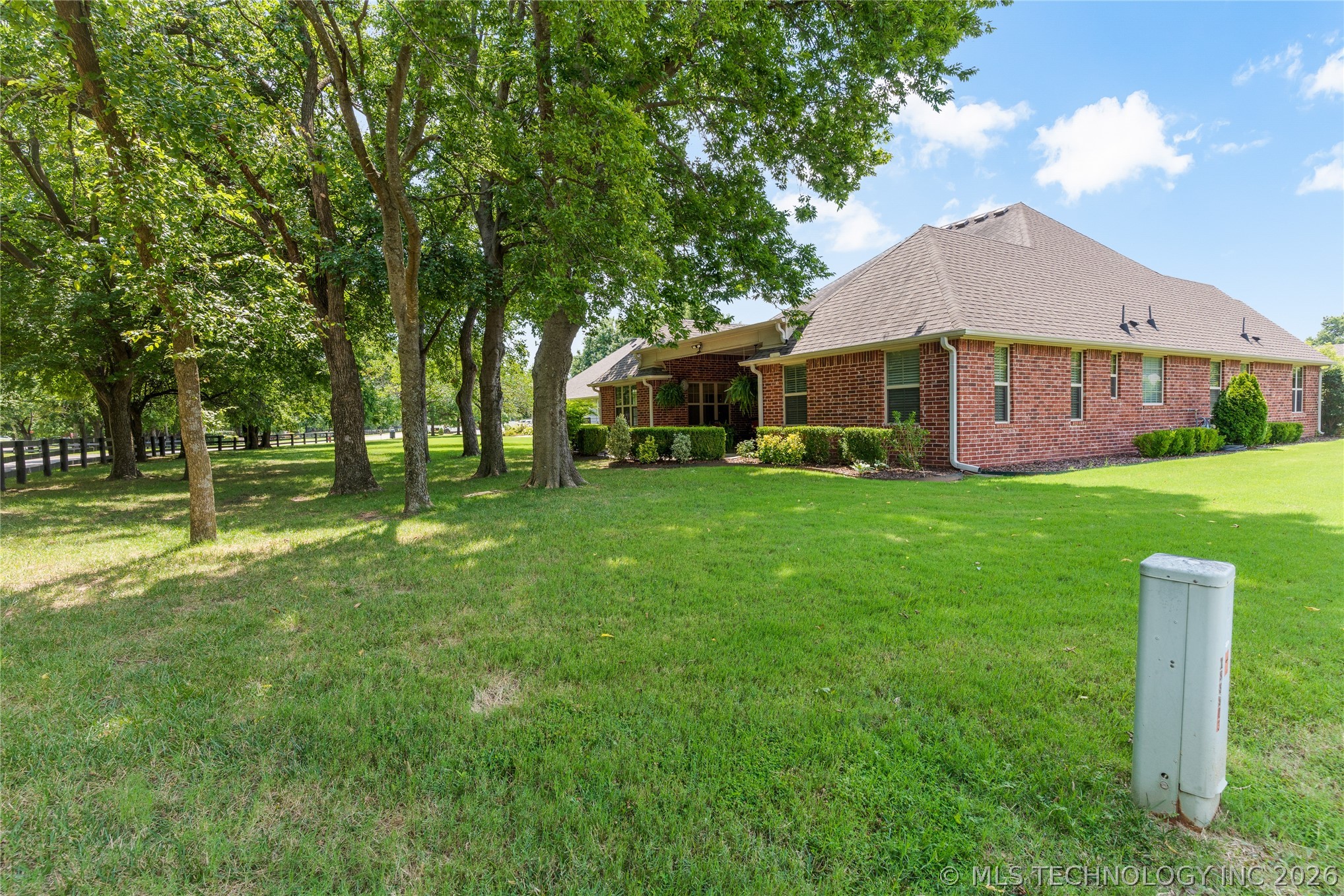 423 N Forest Ridge Boulevard Broken Arrow OK 74014