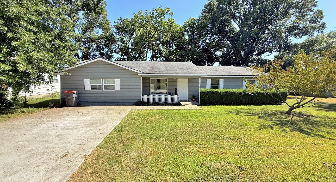 1518 80th Street NW Grove OK 74344