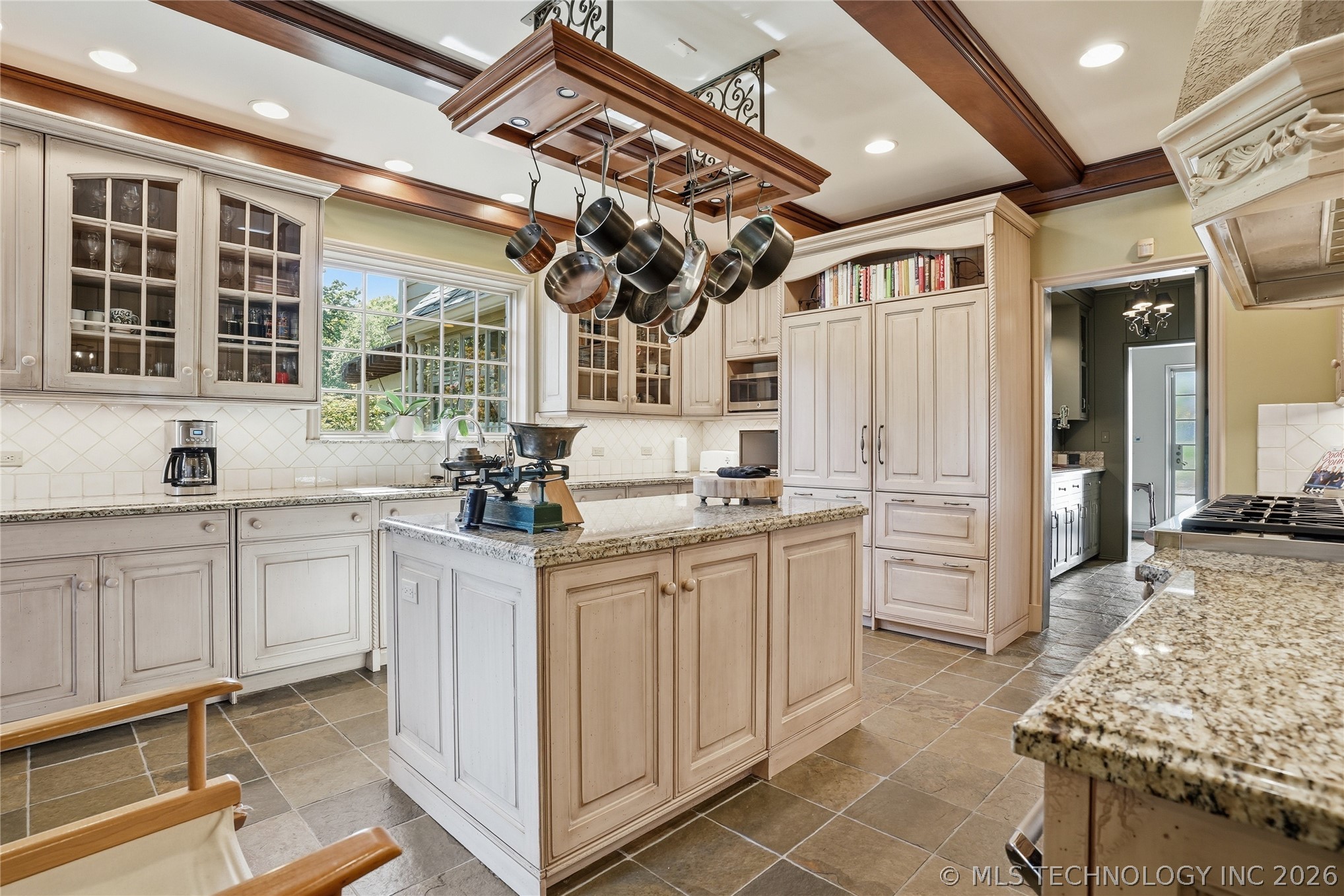 3132 Columbia Circle Tulsa OK 74105