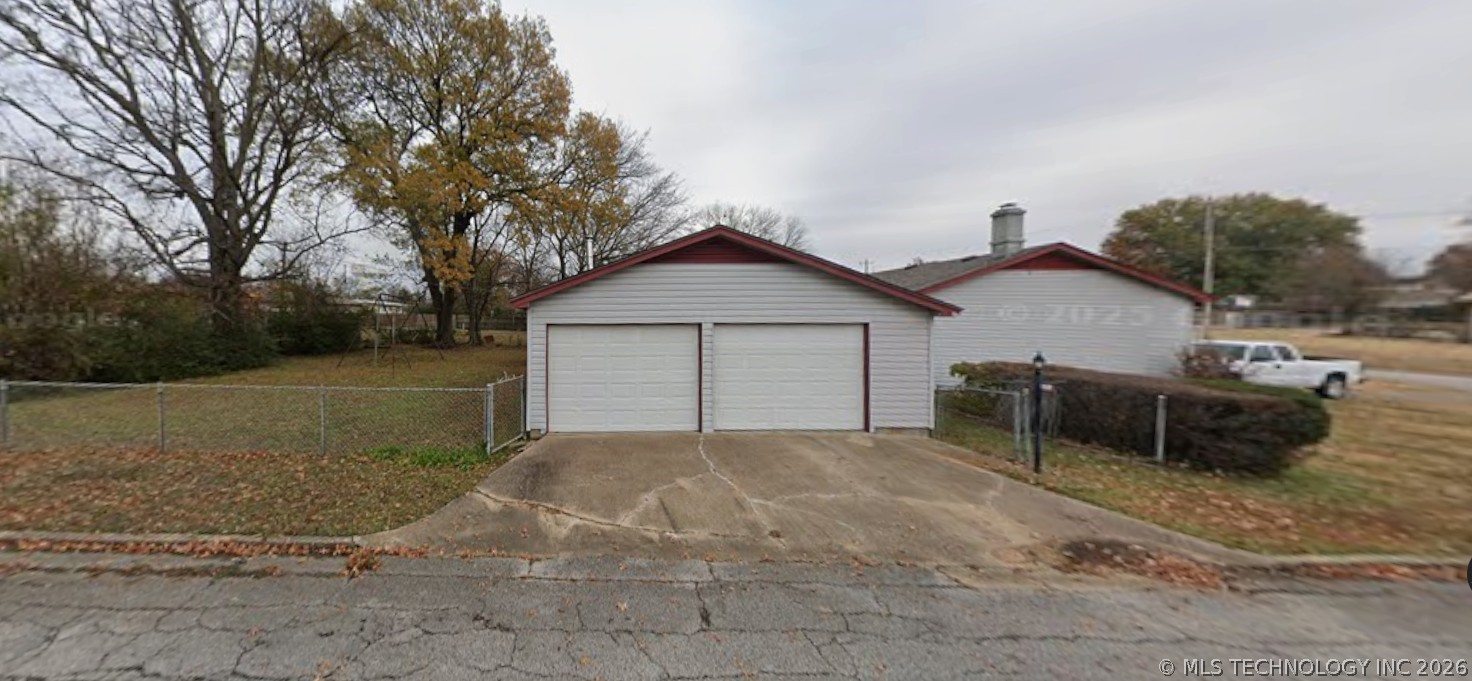 1721 E 13th Street Okmulgee OK 74447