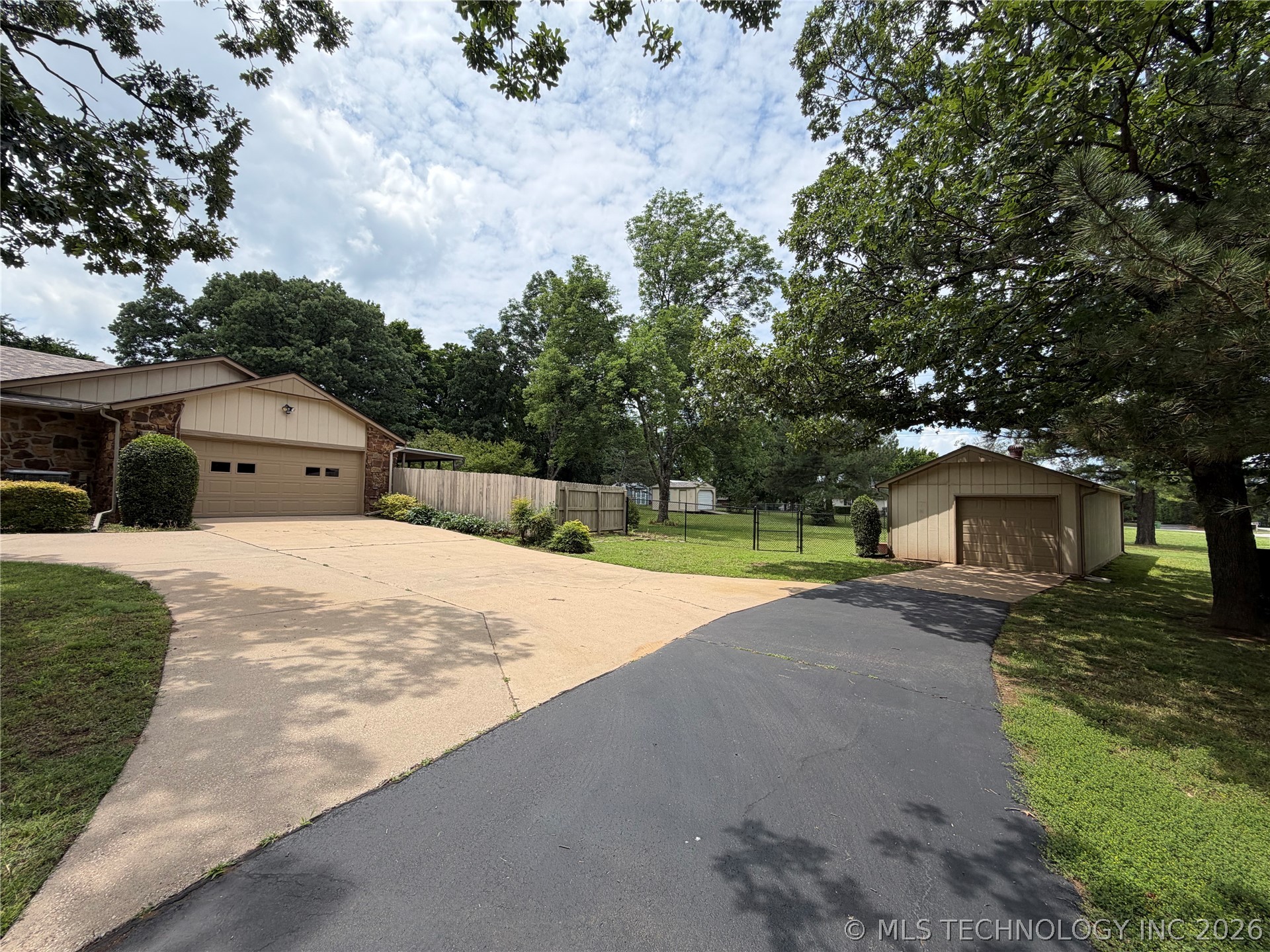 700 Hickory Hill Road Sapulpa OK 74066