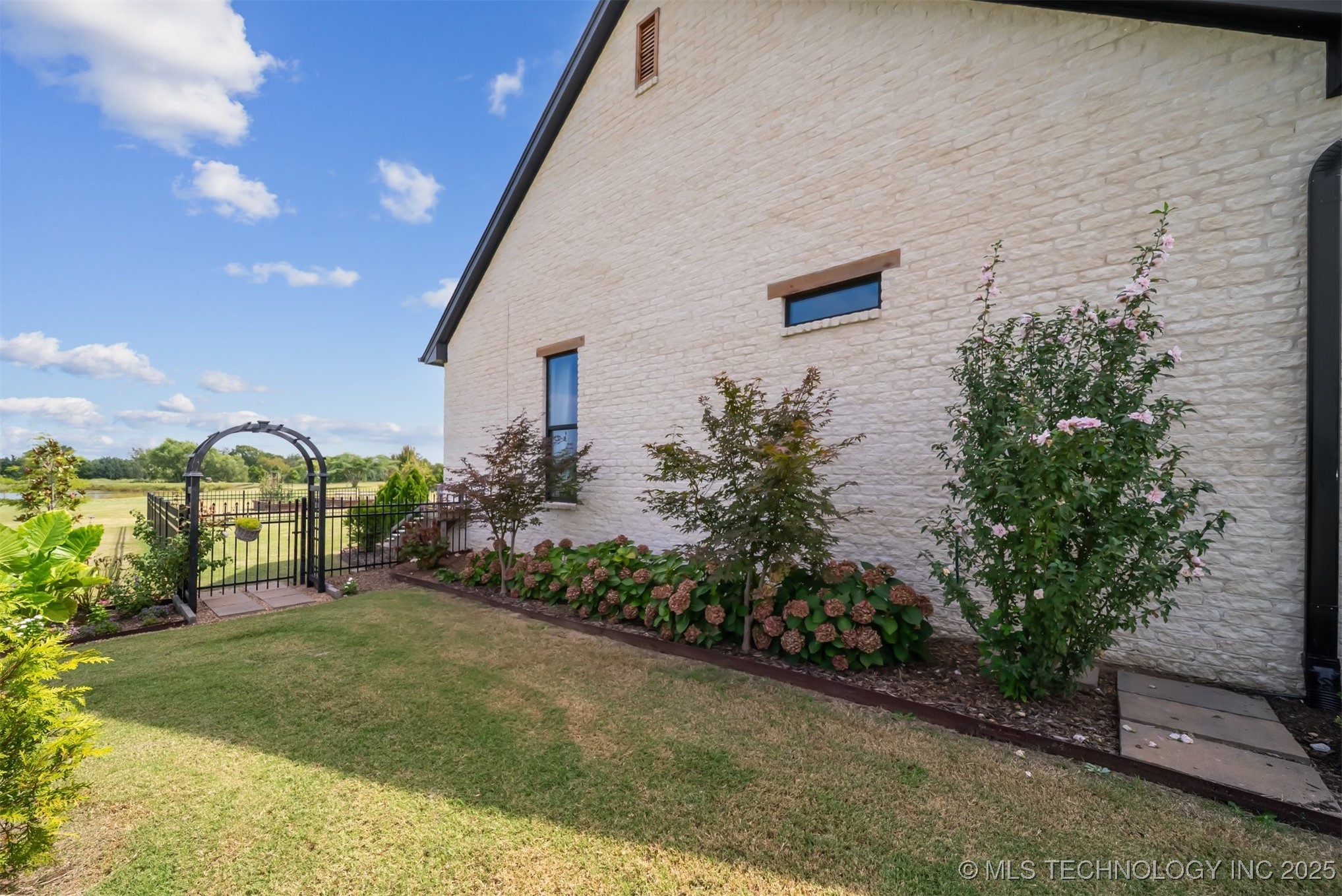 31001 E 68th Street Broken Arrow OK 74014