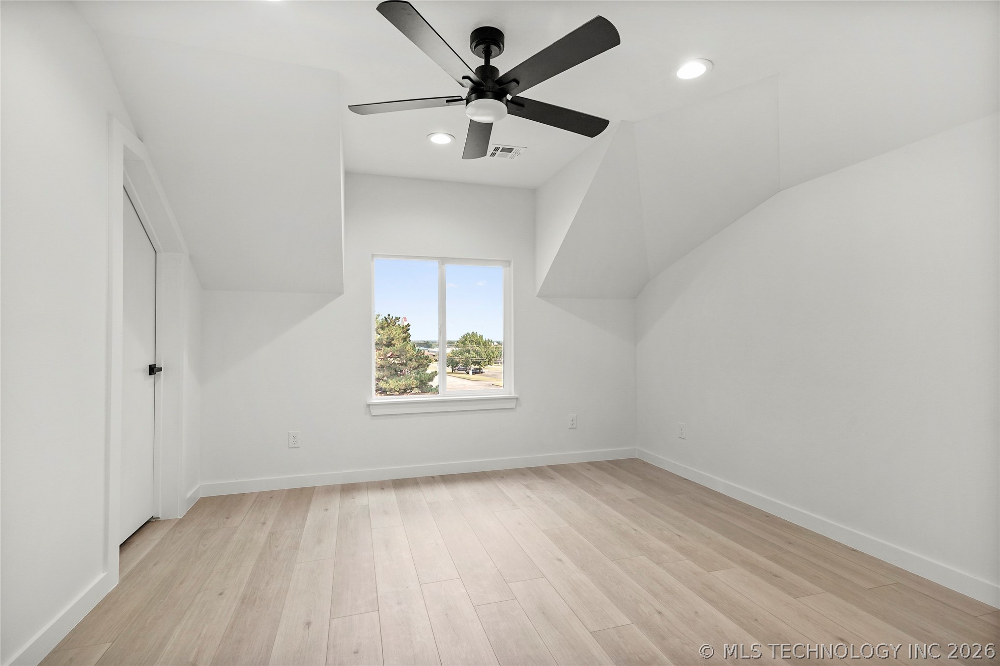 7927 E 26th Place Tulsa OK 74129