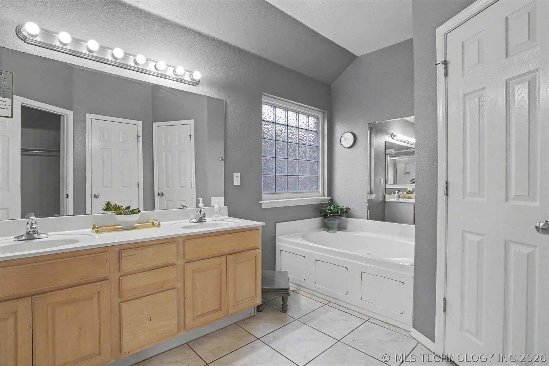 3923 S 216th Eastavenue Broken Arrow OK 74014