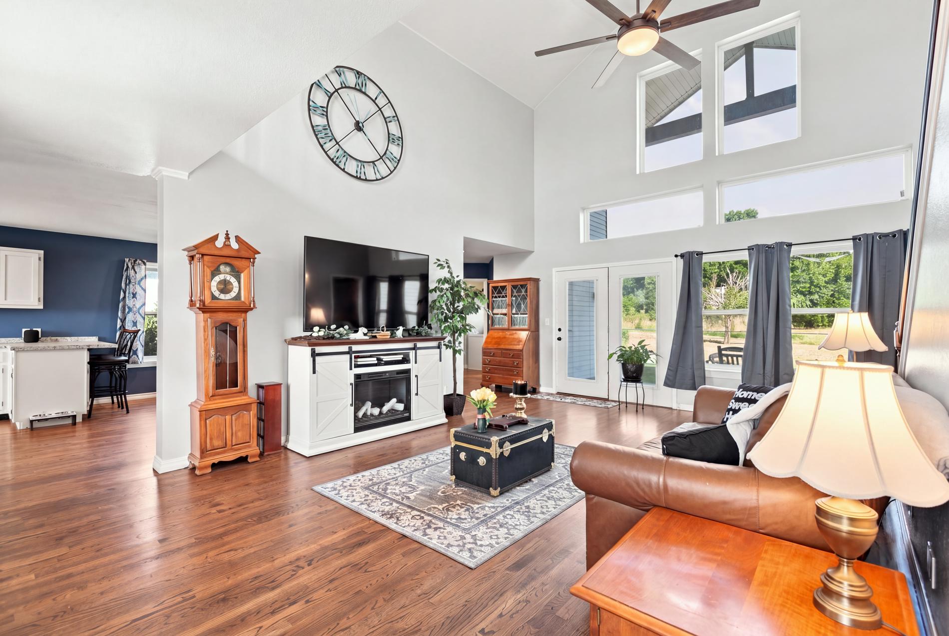 5665 Lakeview Drive Mounds OK 74047