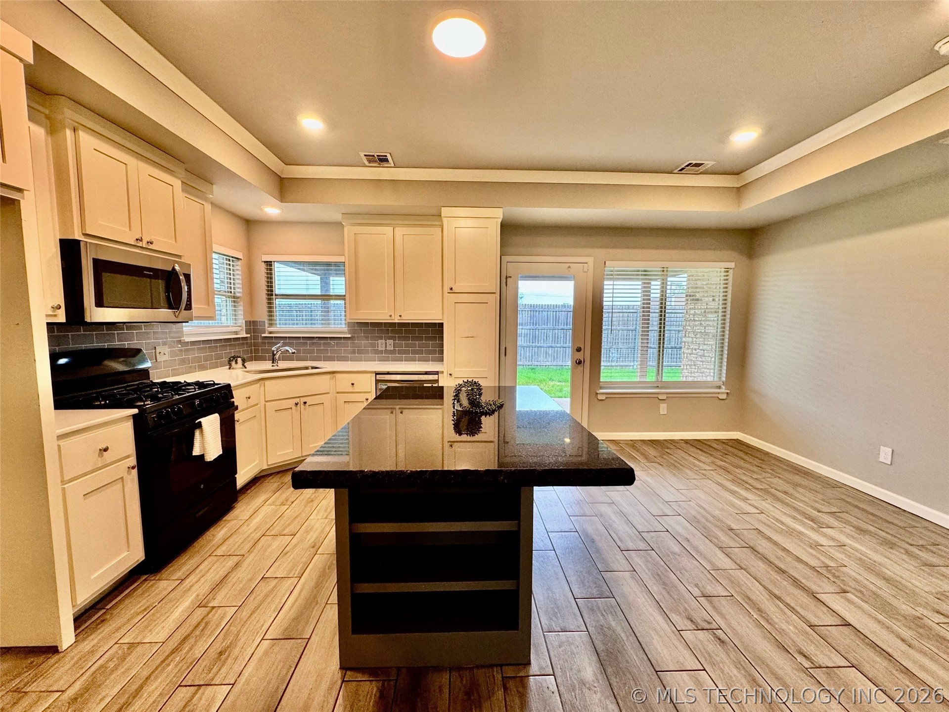 3642 E Cherryhill Court N Broken Arrow OK 74014