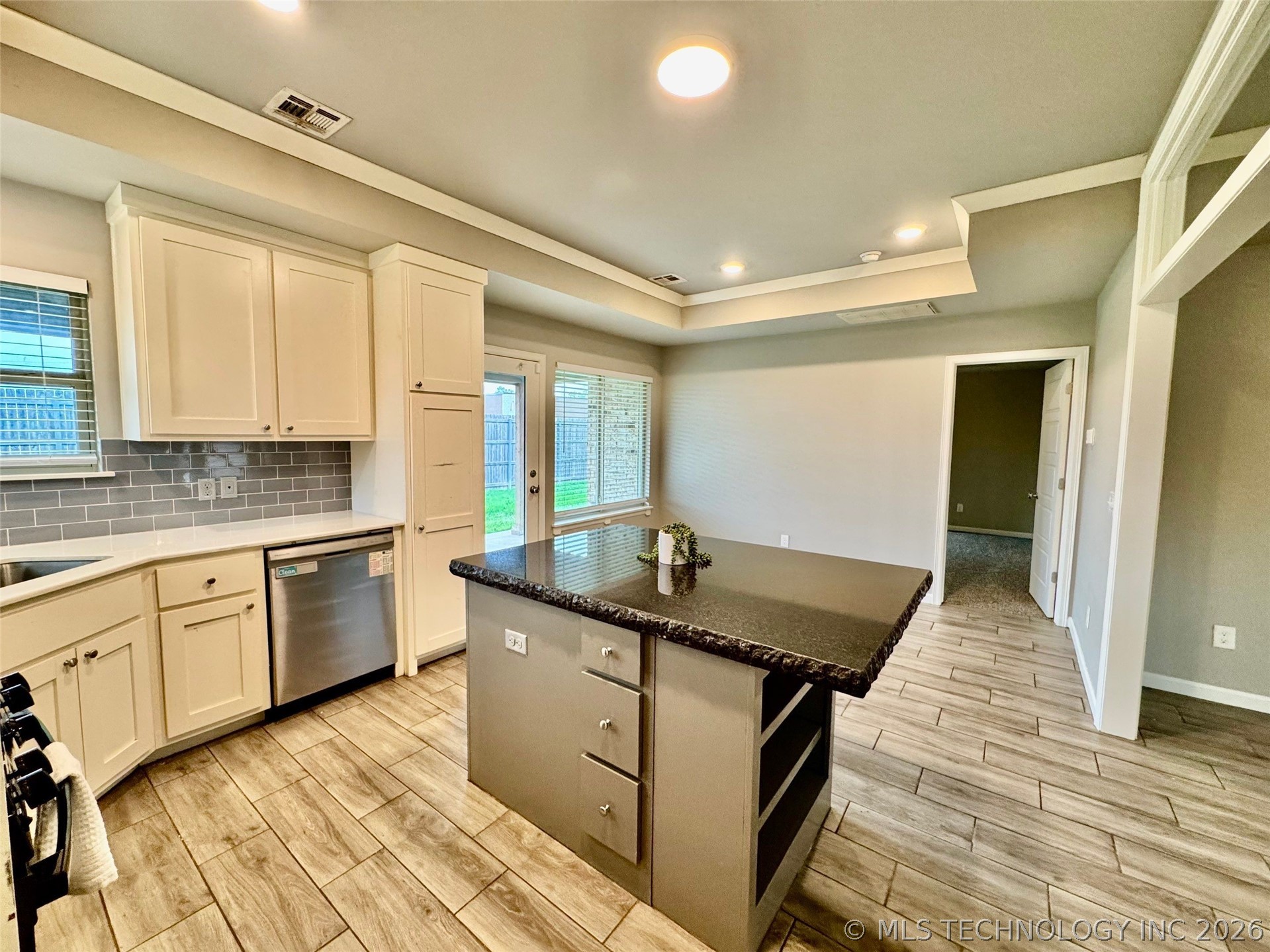 3642 E Cherryhill Court N Broken Arrow OK 74014