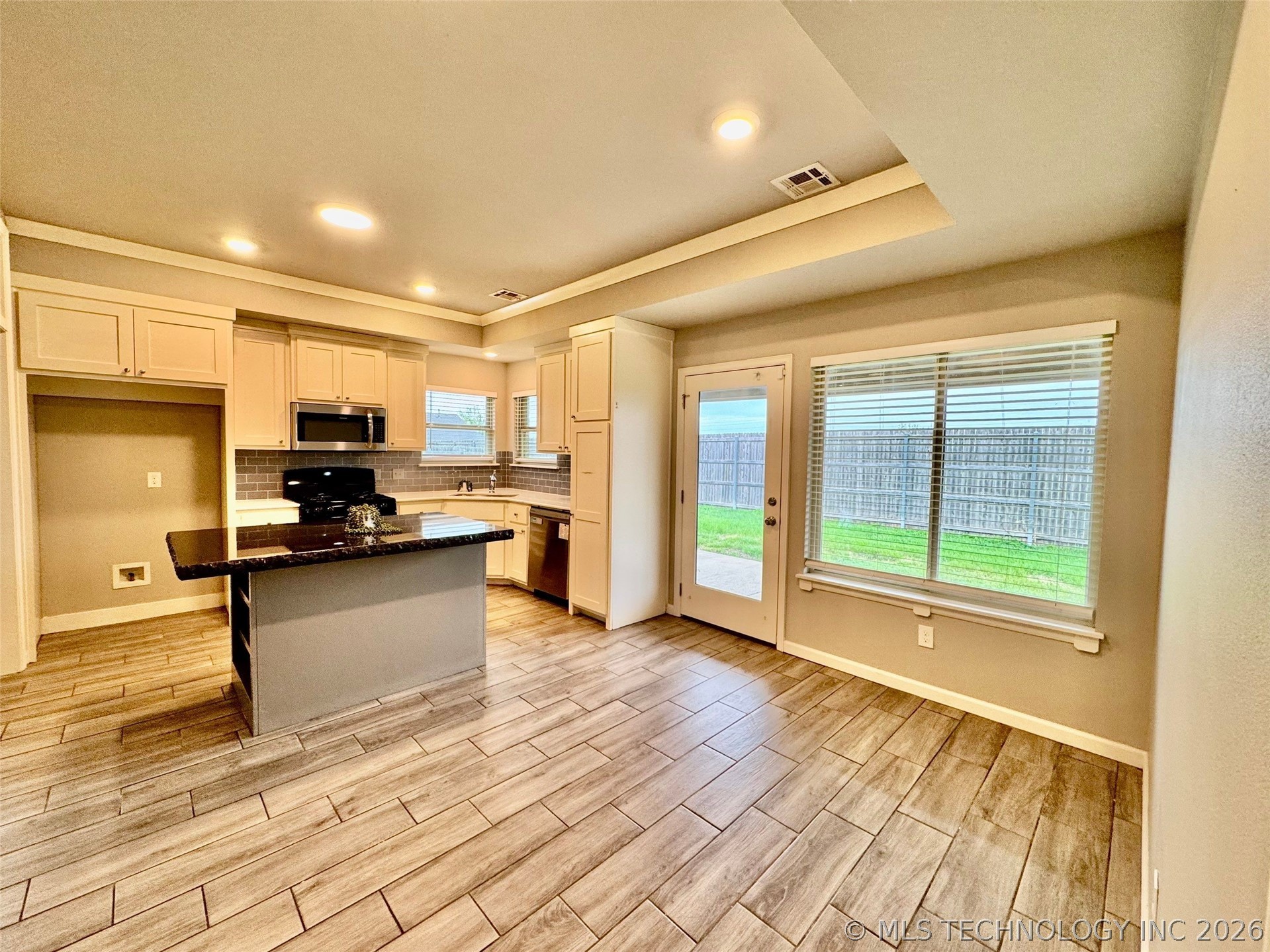 3642 E Cherryhill Court N Broken Arrow OK 74014