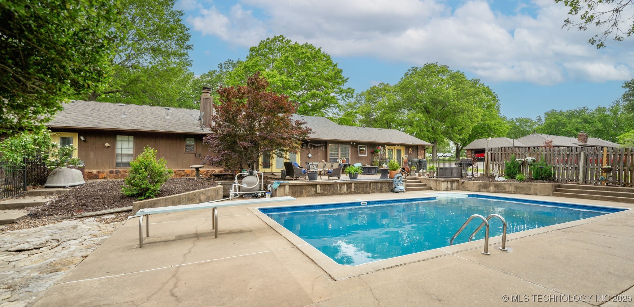 1908 College Park Road Claremore OK 74017
