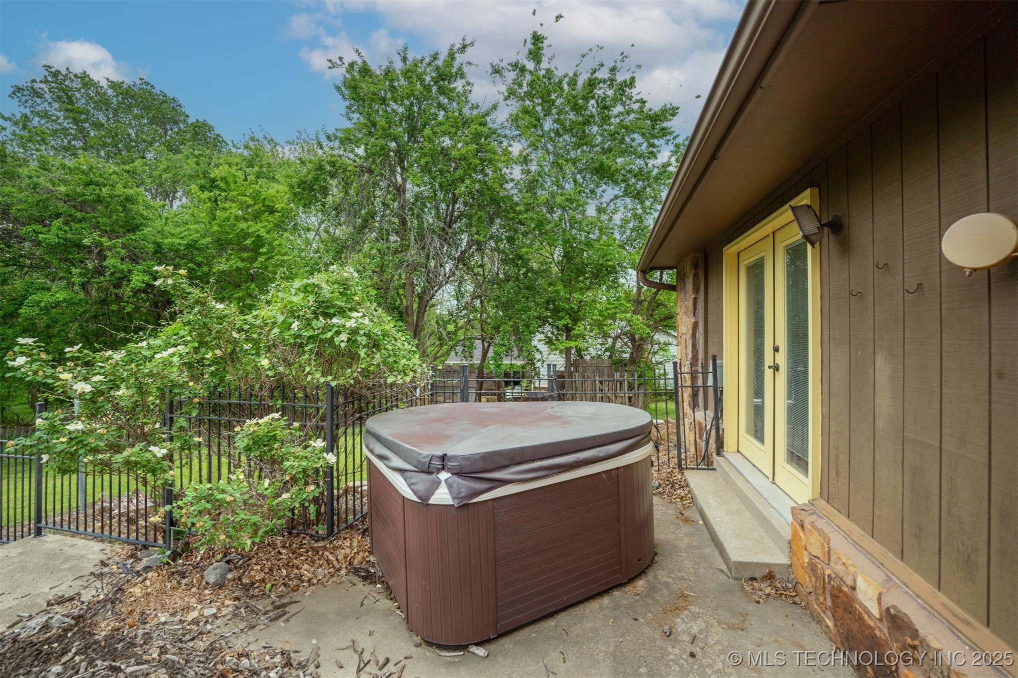 1908 College Park Road Claremore OK 74017
