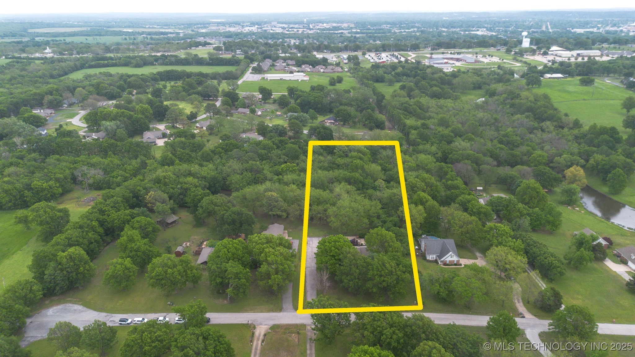 1908 College Park Road Claremore OK 74017