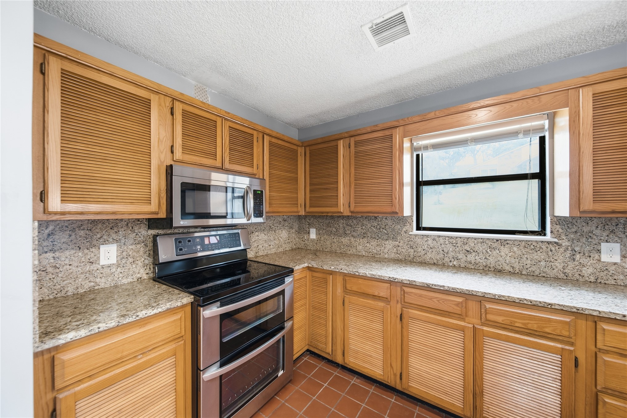 1300 Oak Road Catoosa OK 74015