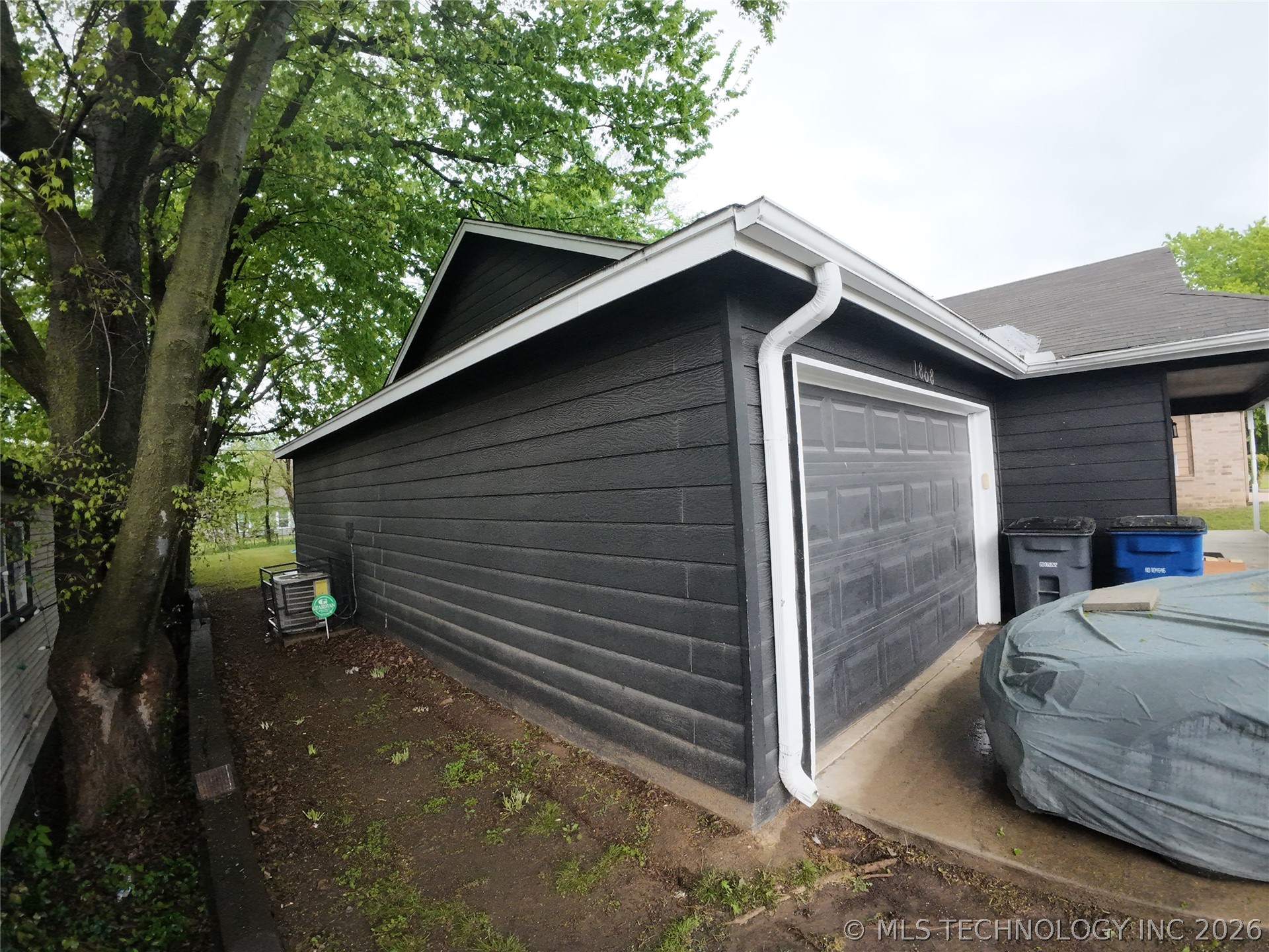 1868 N Owasso Avenue Tulsa OK 74106