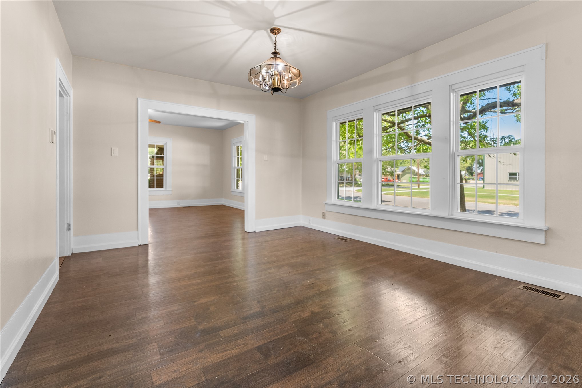 401 S 2nd Avenue Madill OK 73446