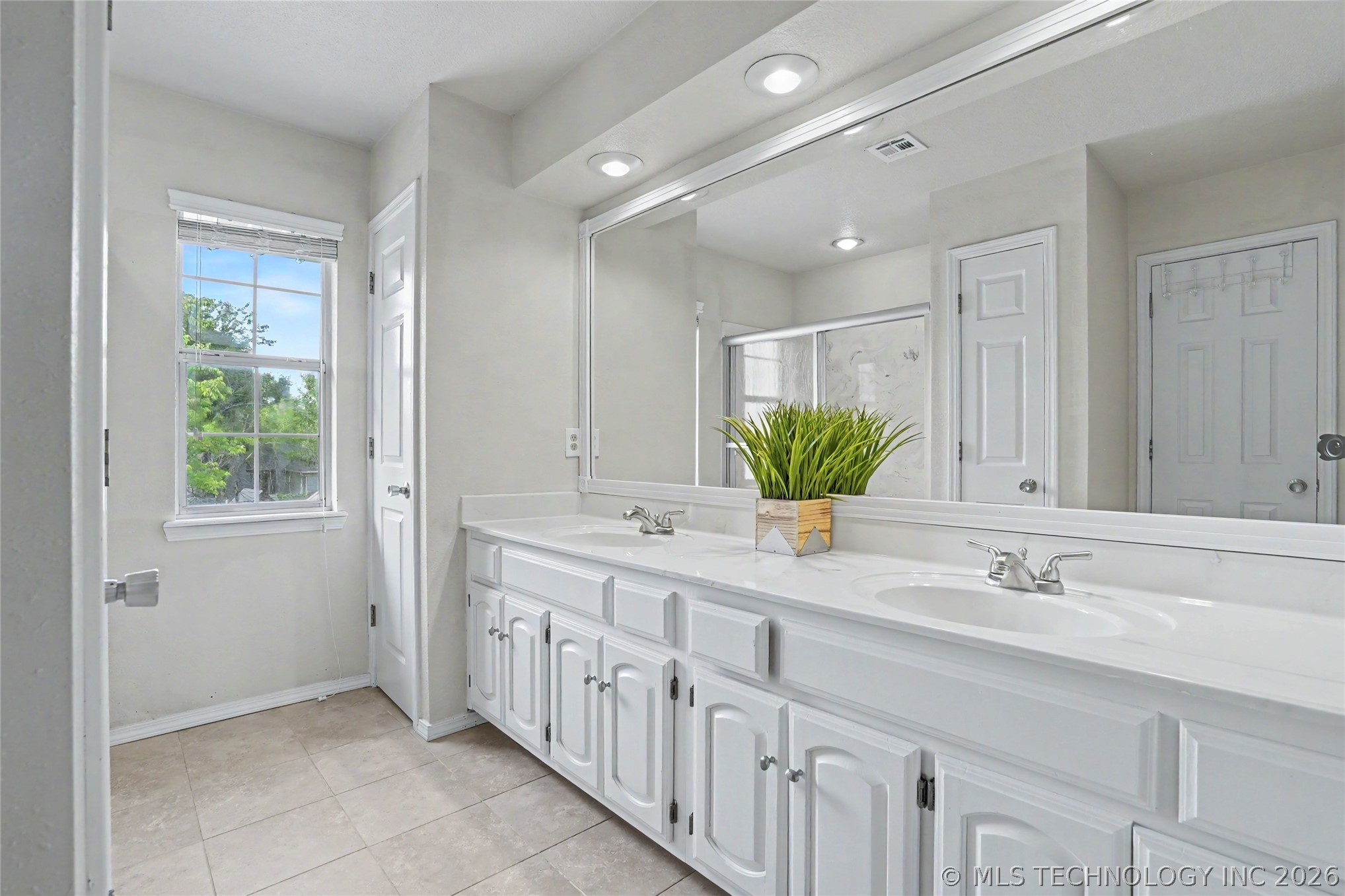 9934 E 97th Street Tulsa OK 74133