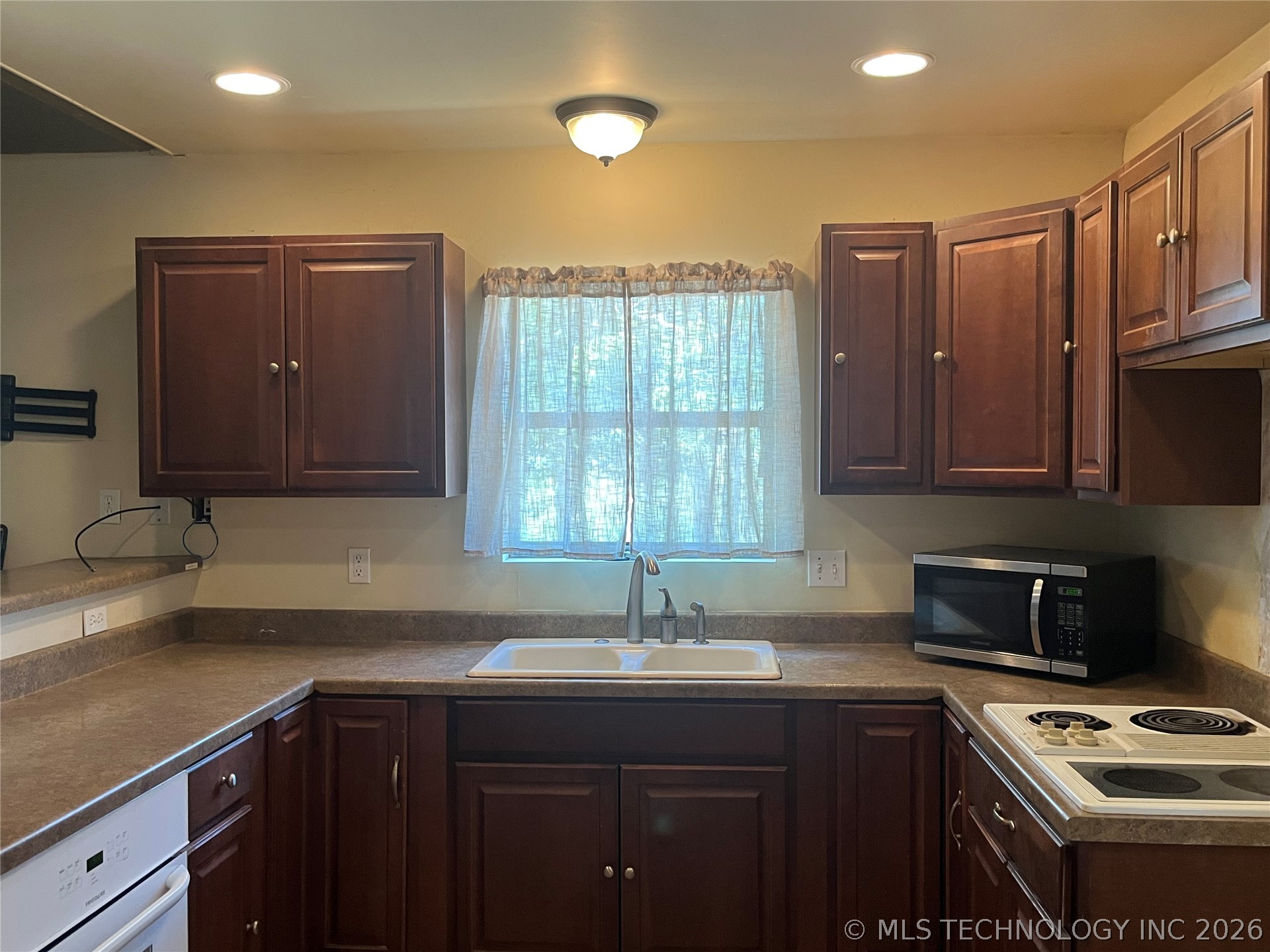 216 N Bk 1600 Road Stigler OK 74462