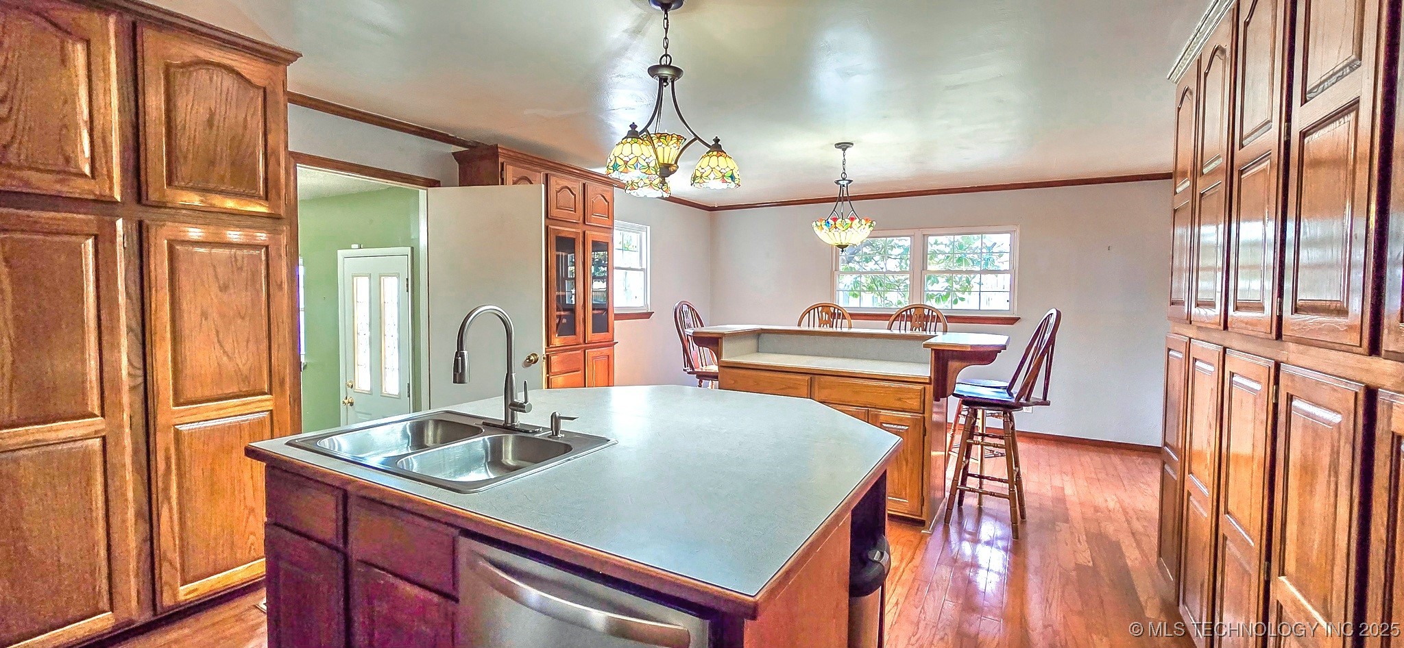 509 Sunset Strip Eufaula OK 74432