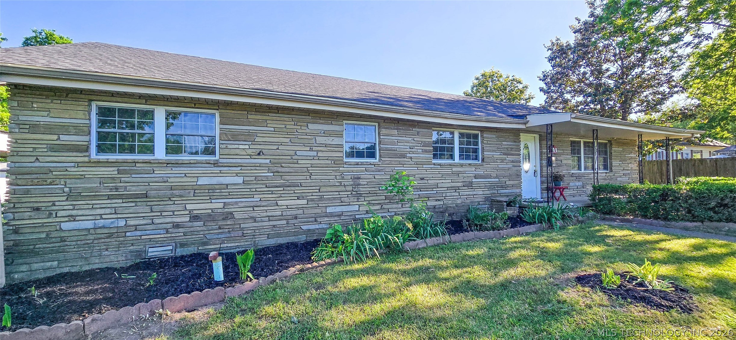 509 Sunset Strip Eufaula OK 74432