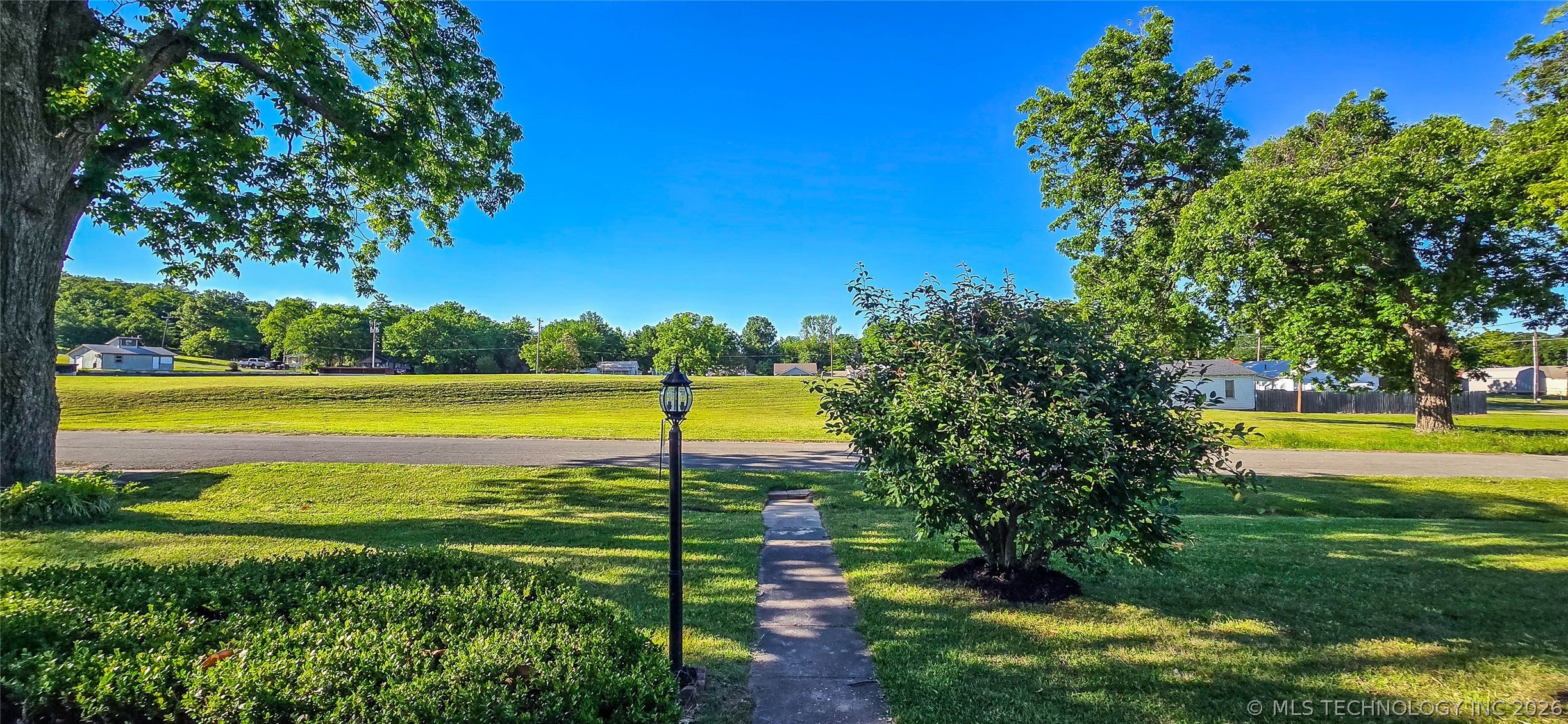 509 Sunset Strip Eufaula OK 74432