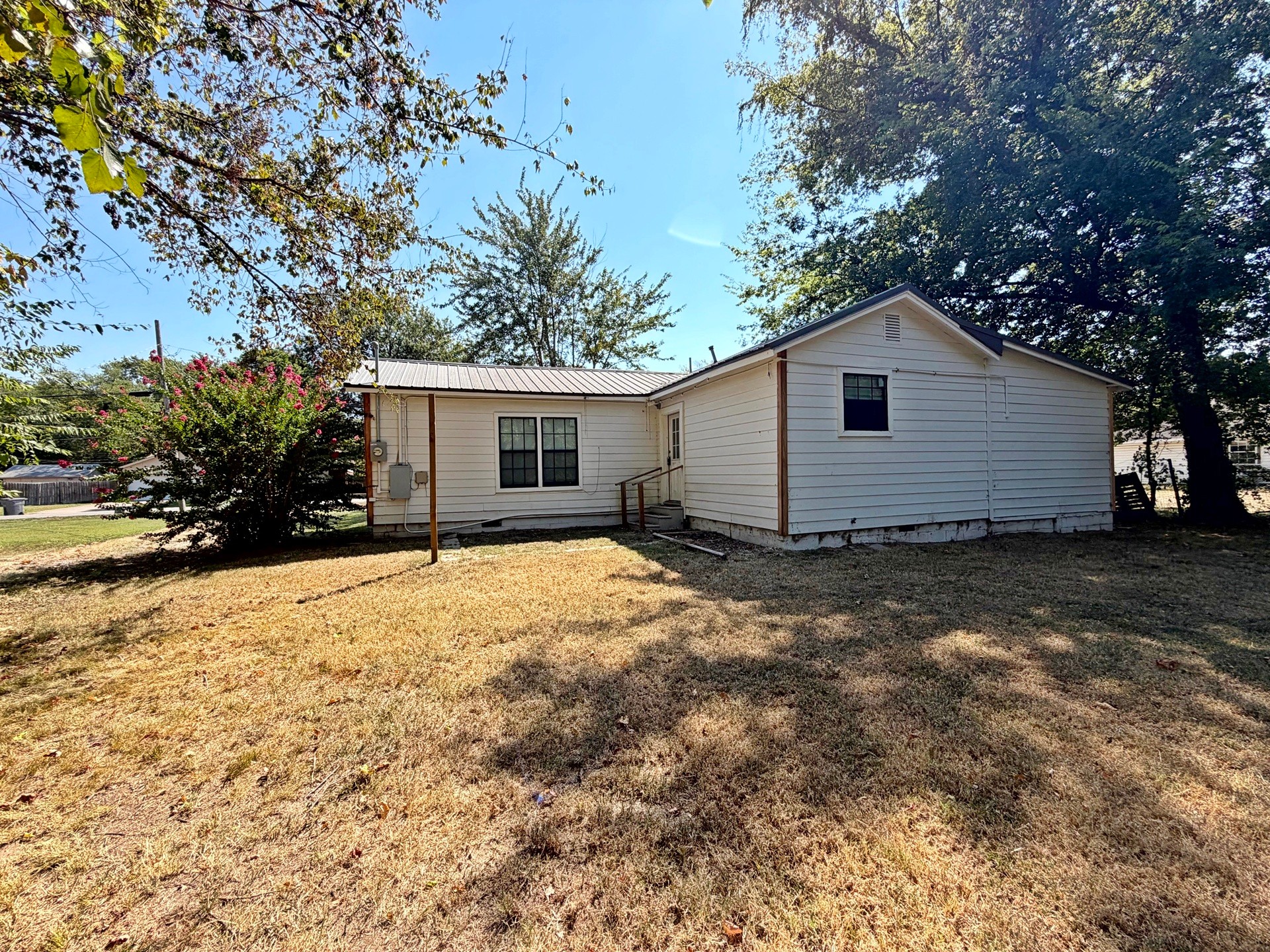 610 S State Street Wagoner OK 74467