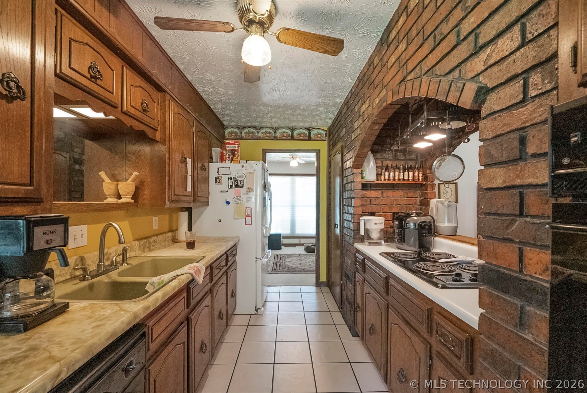 212 N Will Rogers Loop W Oologah OK 74053
