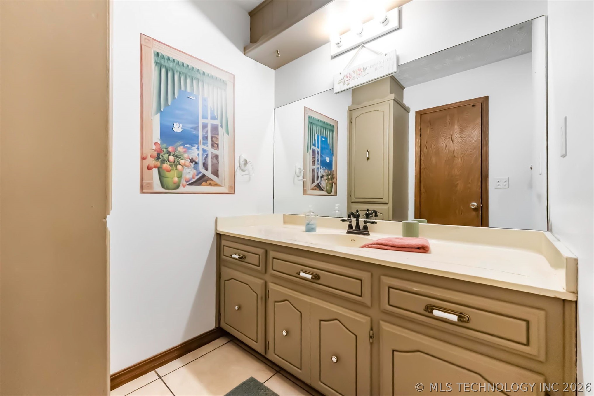 212 N Will Rogers Loop W Oologah OK 74053