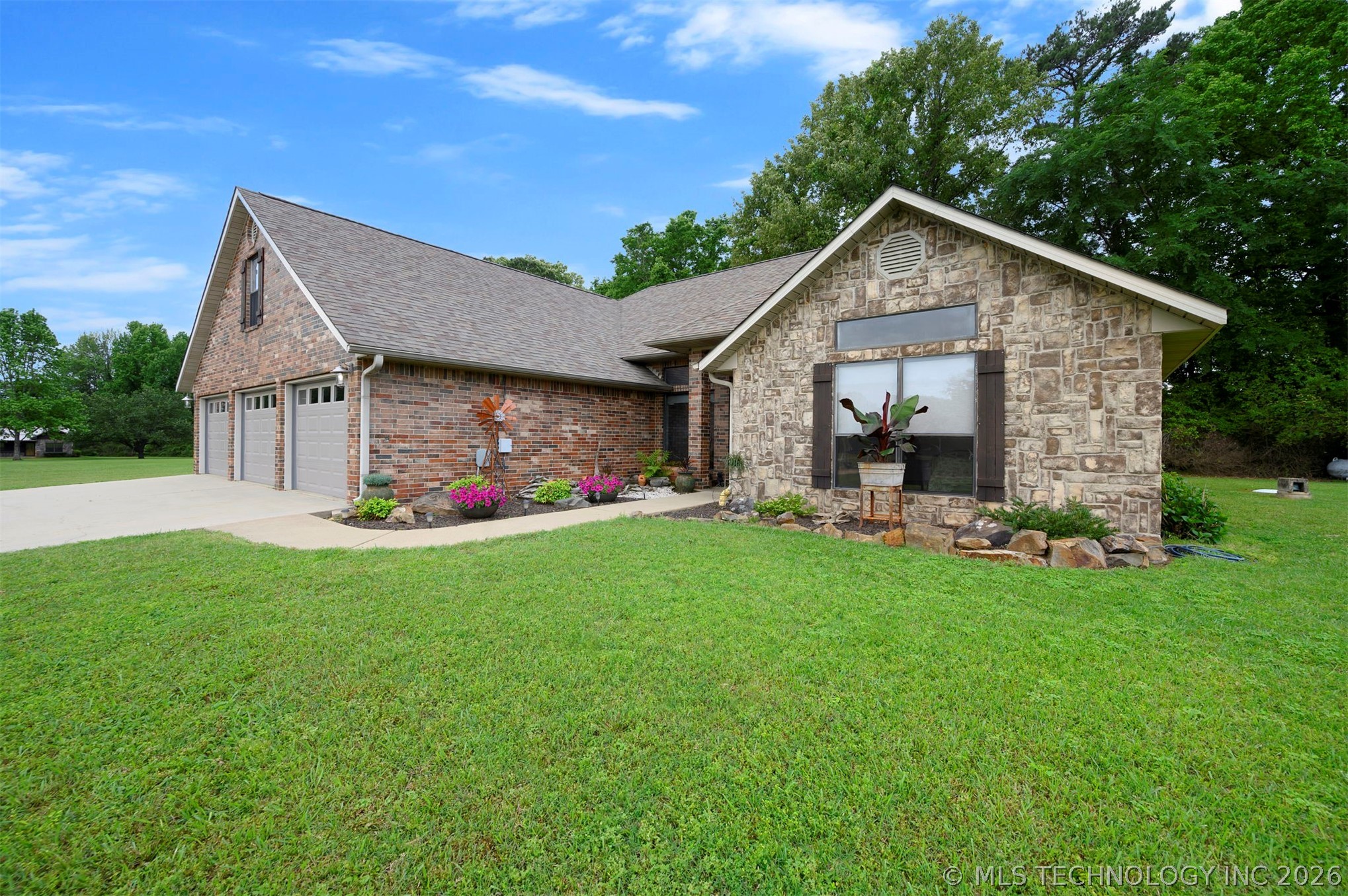 143 Sycamore View Lane Broken Bow OK 74728