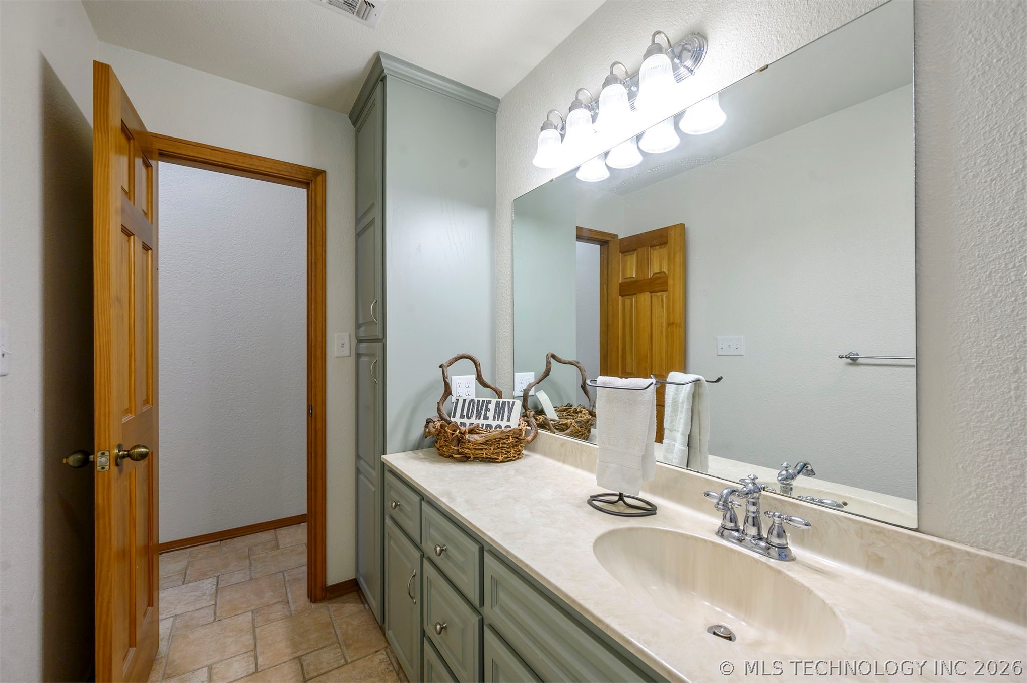 143 Sycamore View Lane Broken Bow OK 74728
