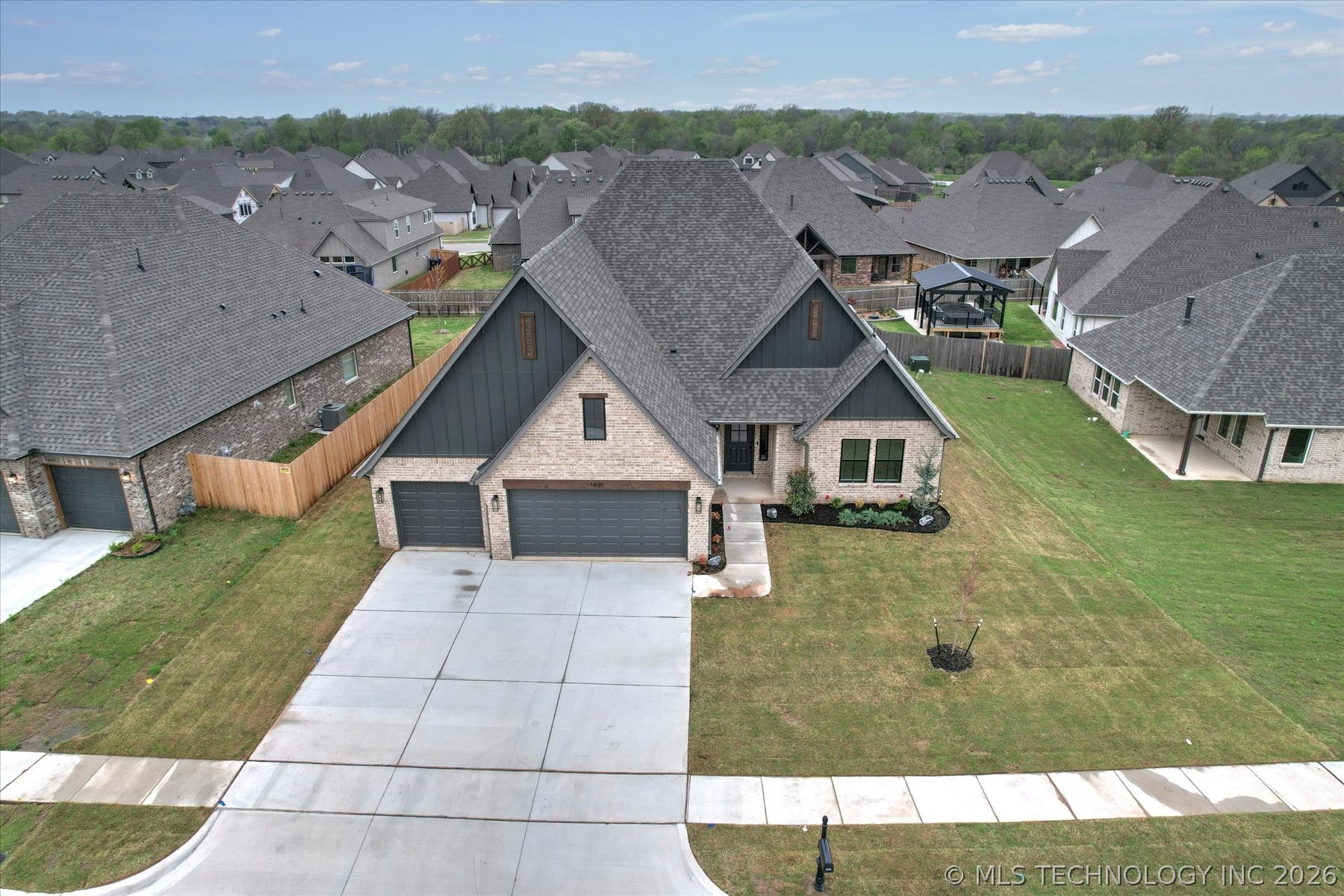 1600 N 72nd Street Broken Arrow OK 74014