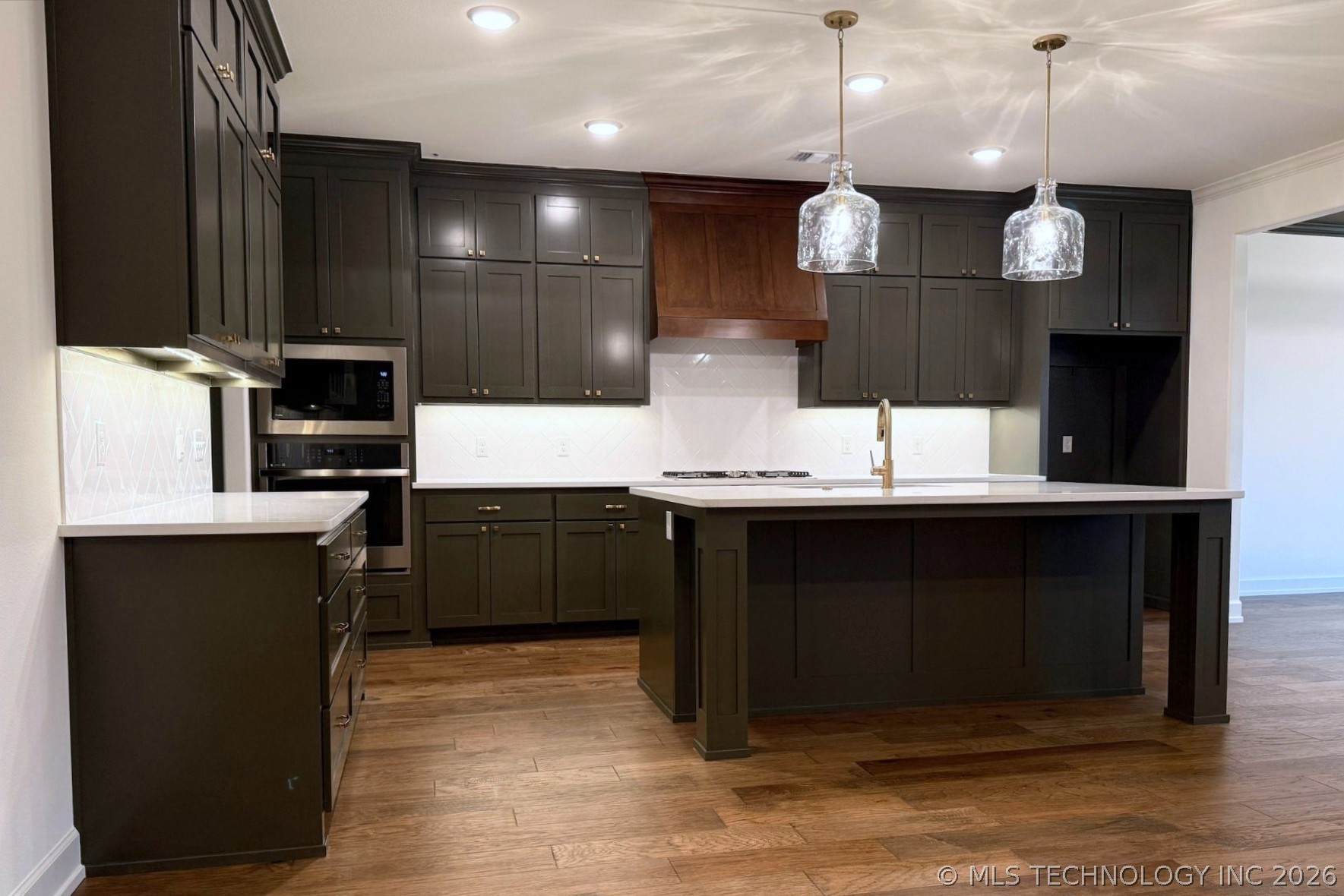 1600 N 72nd Street Broken Arrow OK 74014