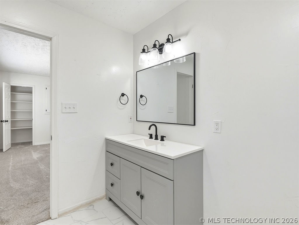 1331 Mockingbird Ada OK 74820