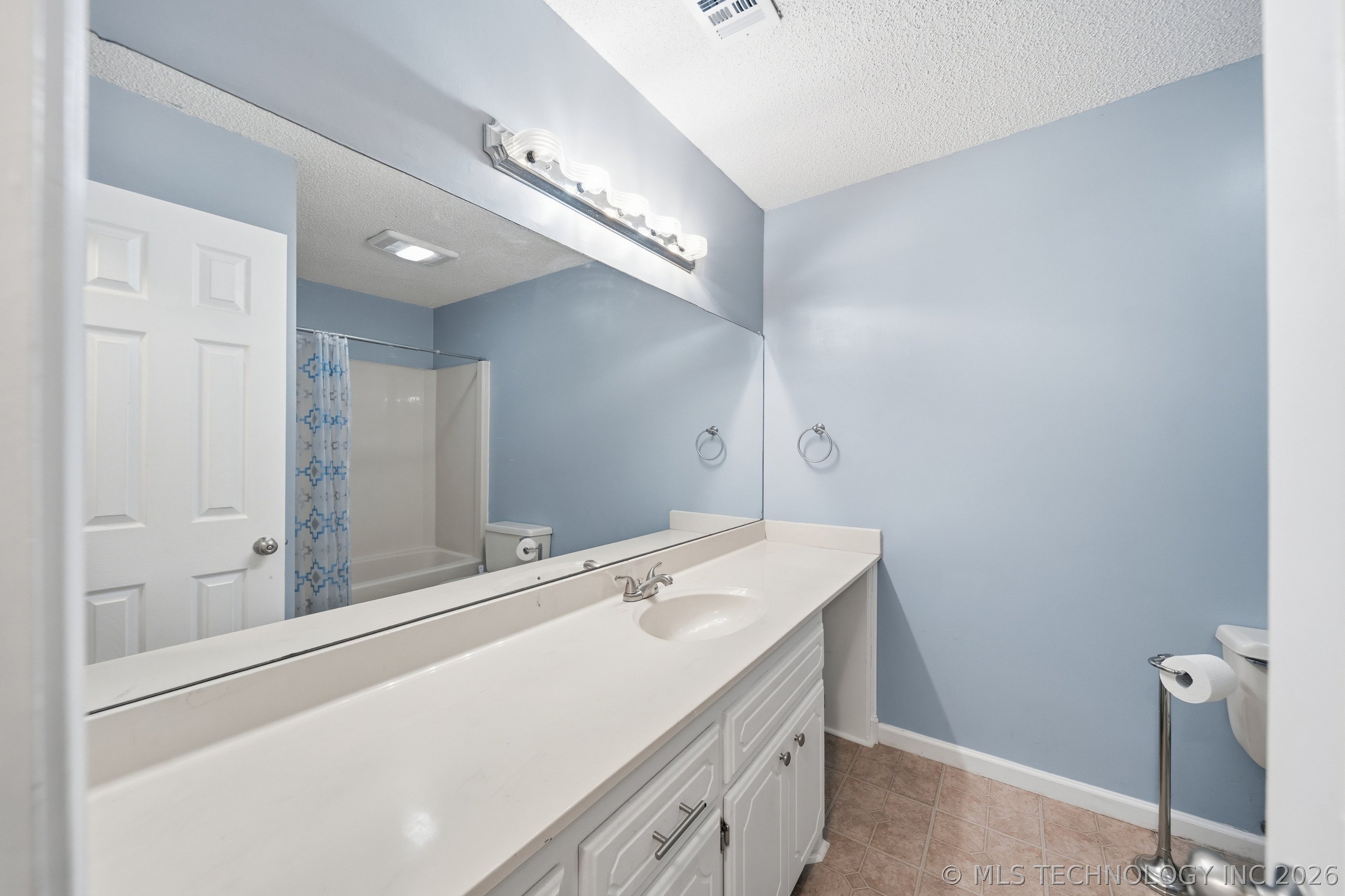 18136 S 4150 Road Claremore OK 74017