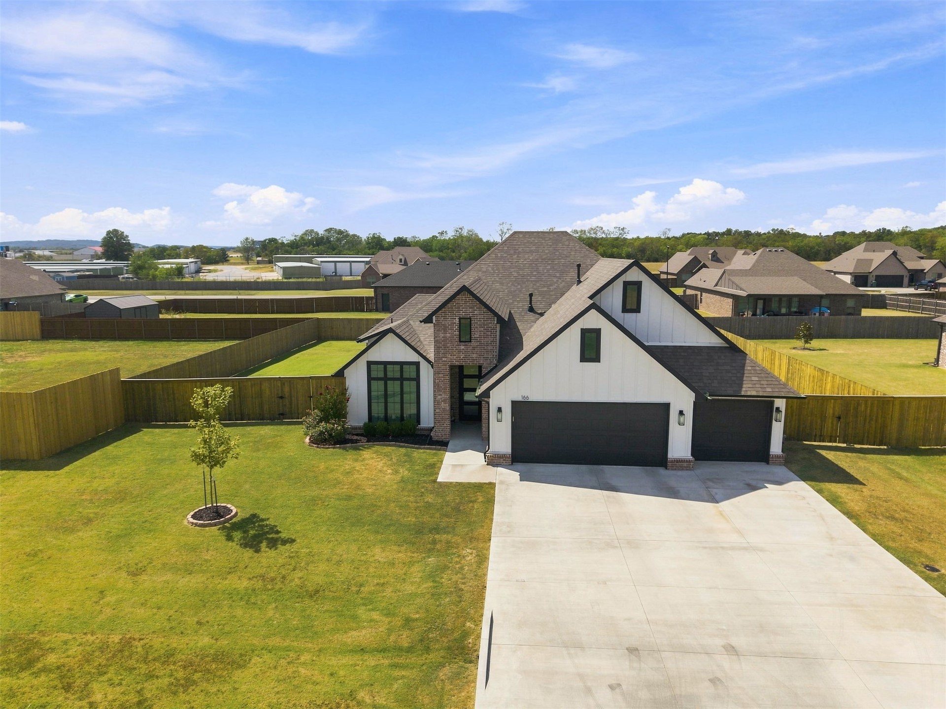 166 N Phillips Street Skiatook OK 74070