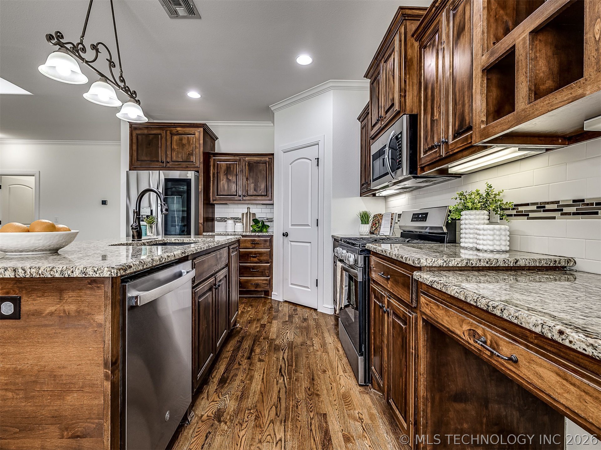 1937 Lester Avenue Bartlesville OK 74006
