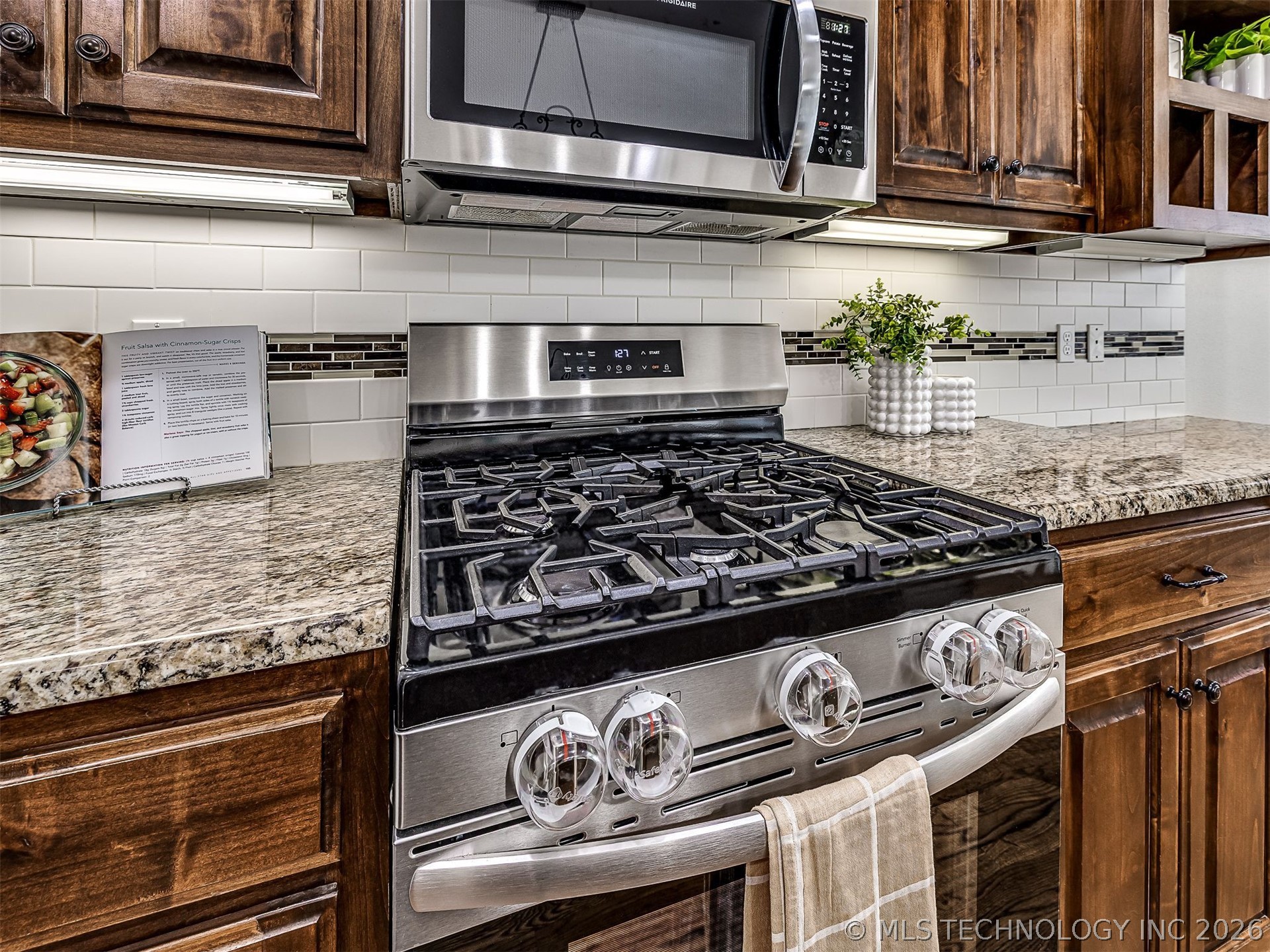 1937 Lester Avenue Bartlesville OK 74006