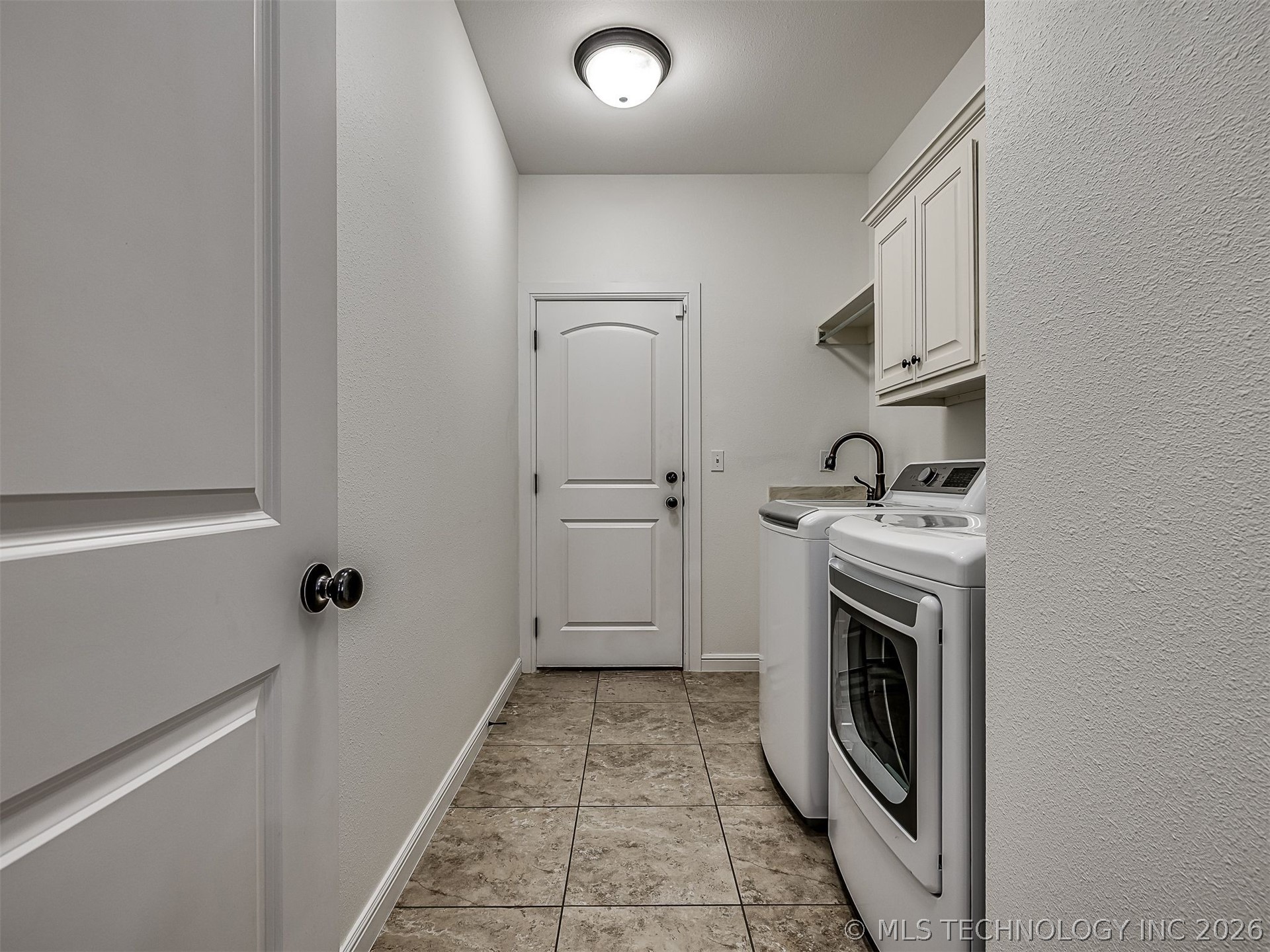 1937 Lester Avenue Bartlesville OK 74006