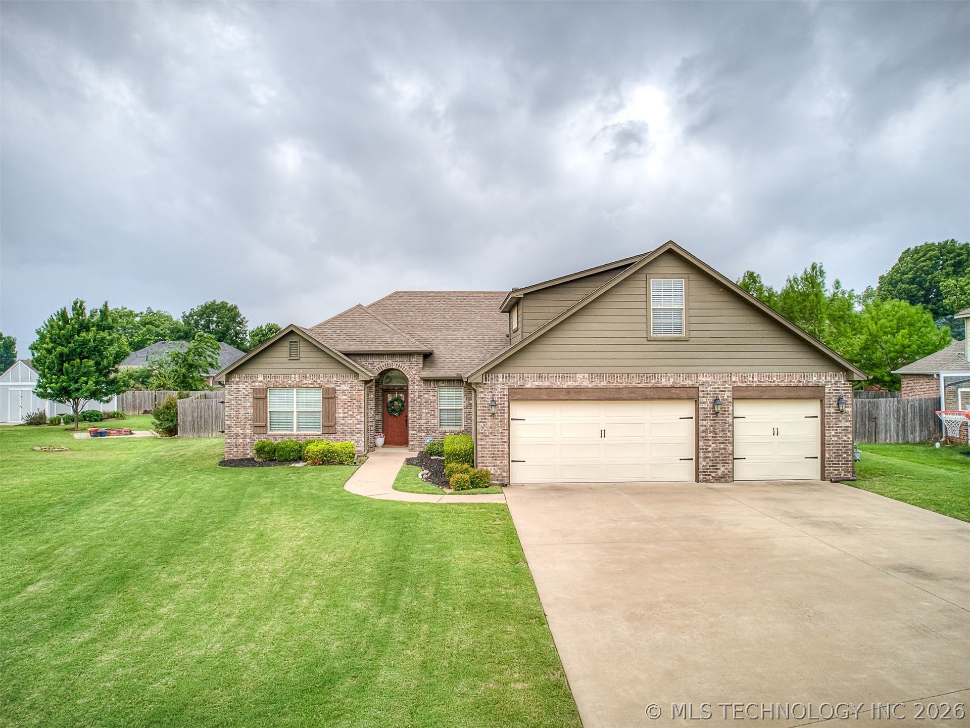 1937 Lester Avenue Bartlesville OK 74006