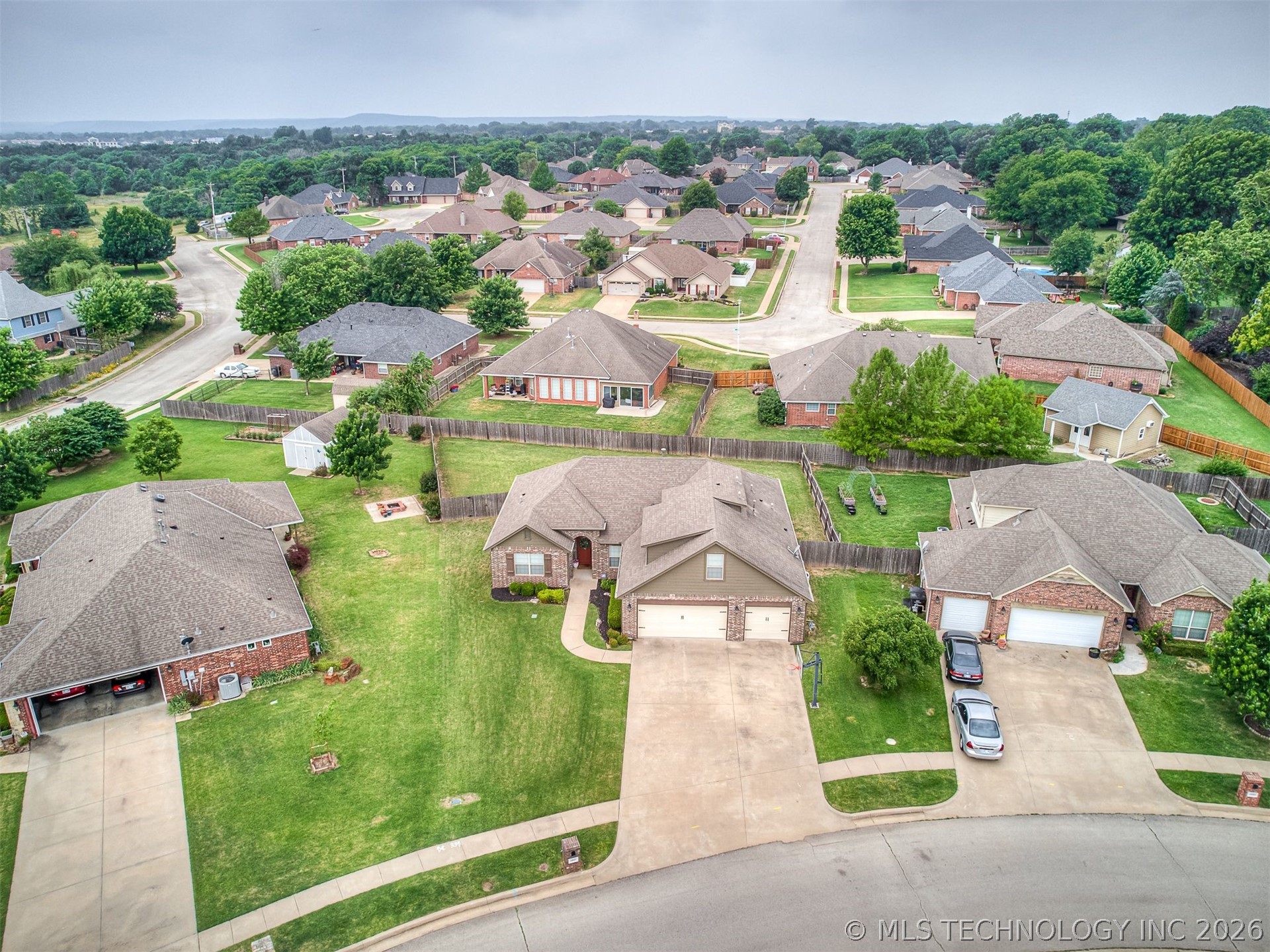 1937 Lester Avenue Bartlesville OK 74006