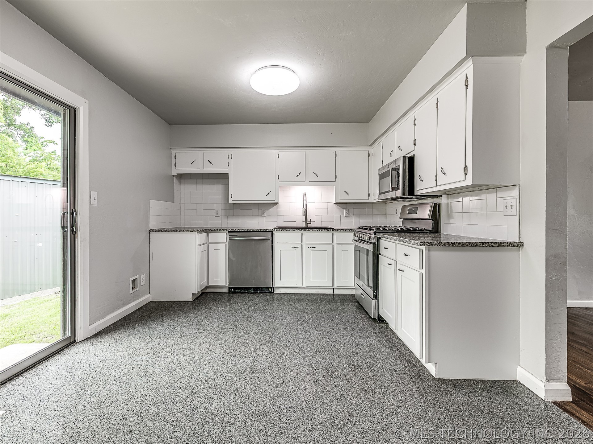 113 W 31st Place Sand Springs OK 74063