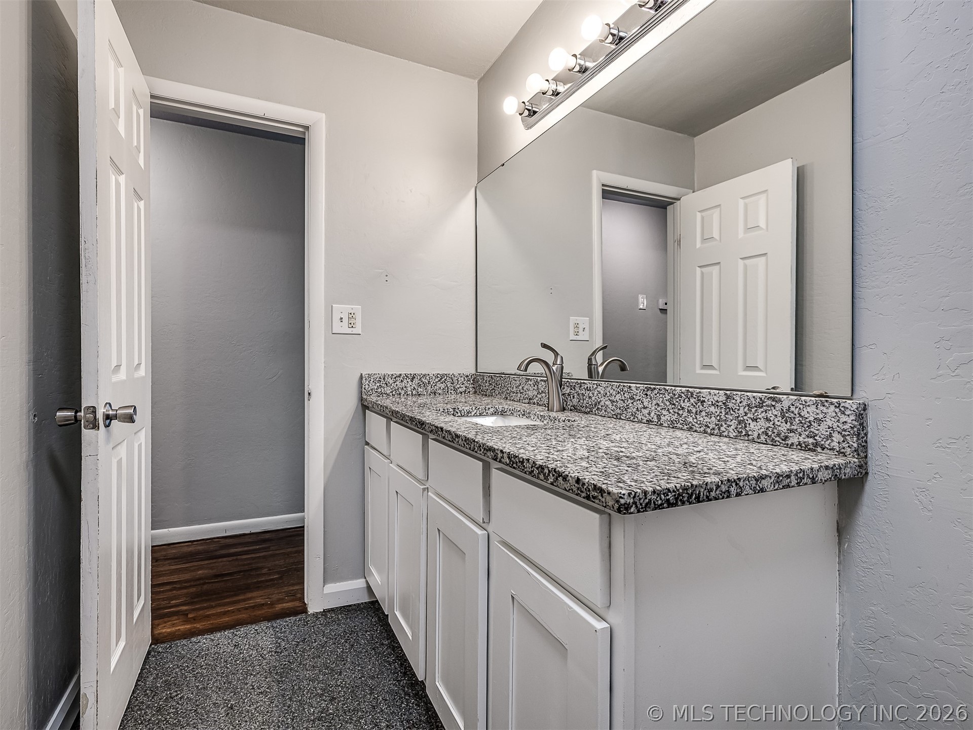 113 W 31st Place Sand Springs OK 74063