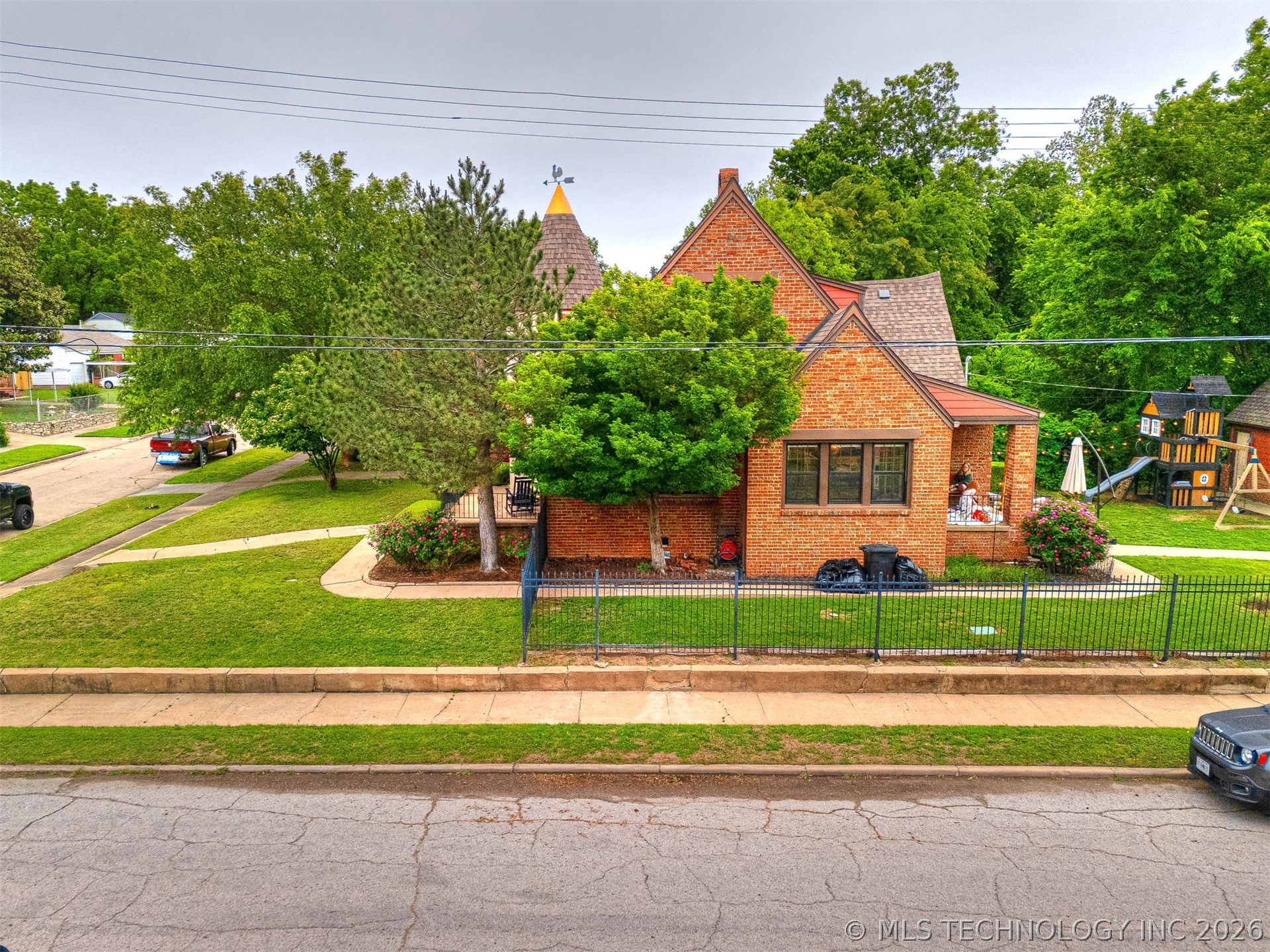 2502 E 2nd Street Tulsa OK 74104