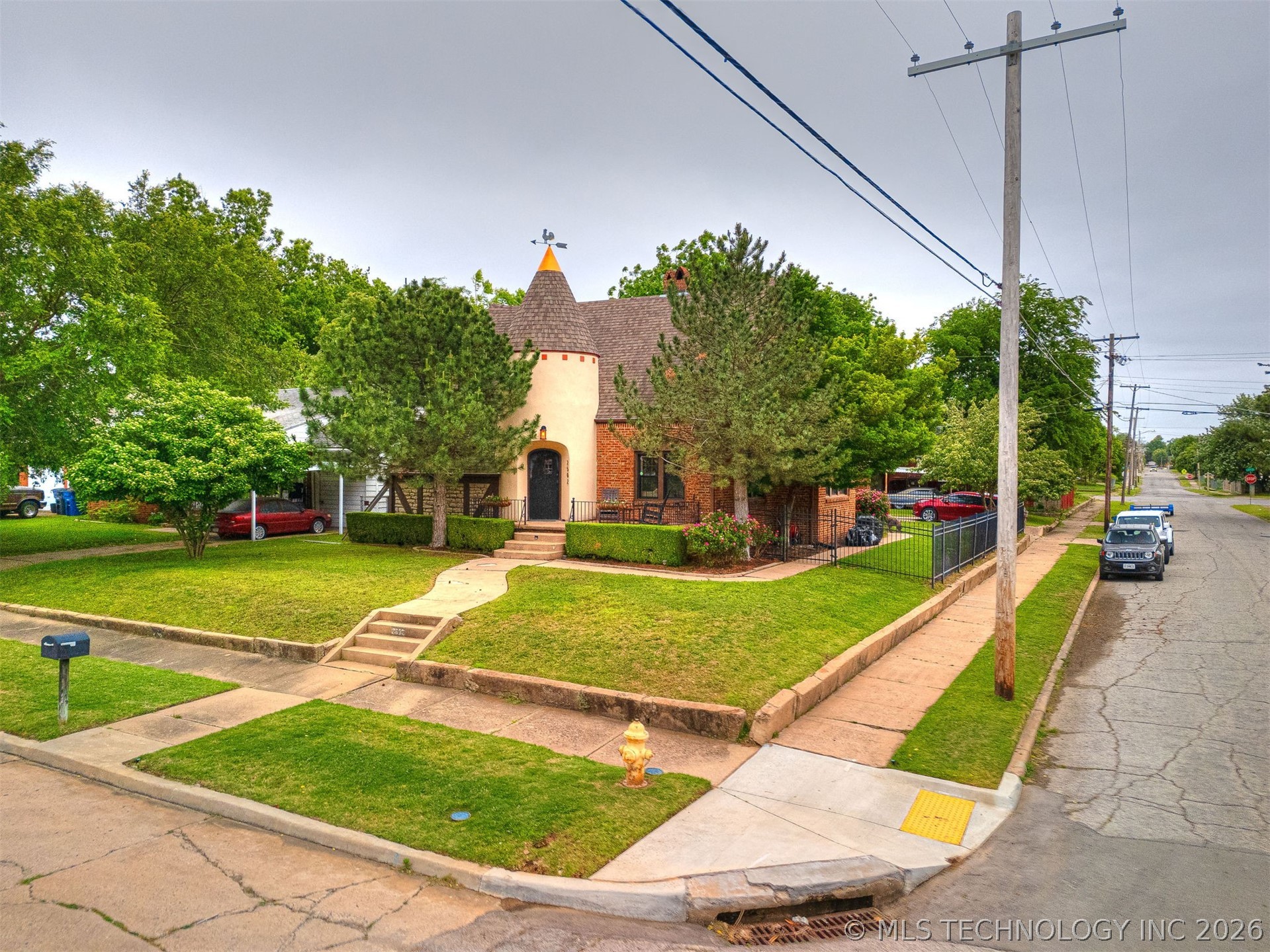 2502 E 2nd Street Tulsa OK 74104