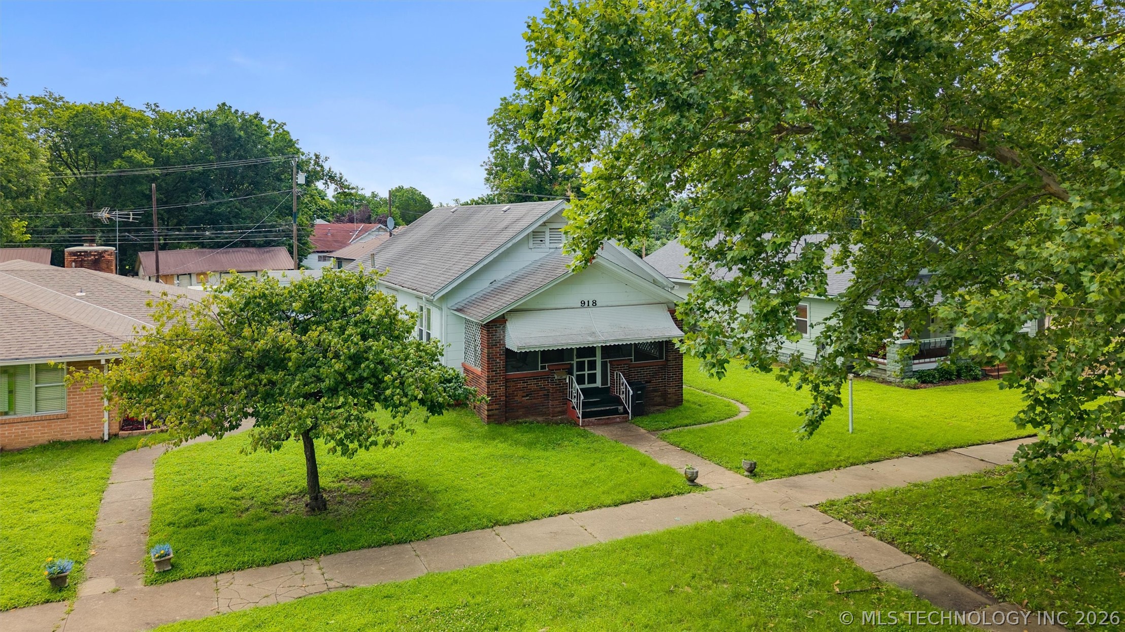 918 SE Delaware Avenue Bartlesville OK 74003