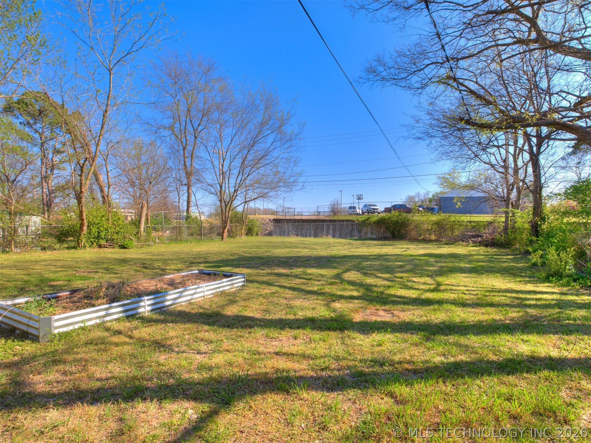 250 E 51st Place Tulsa OK 74126