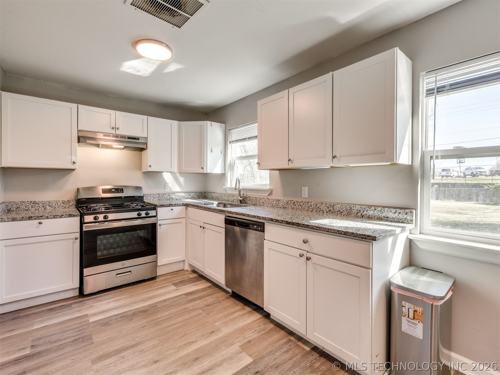250 E 51st Place Tulsa OK 74126